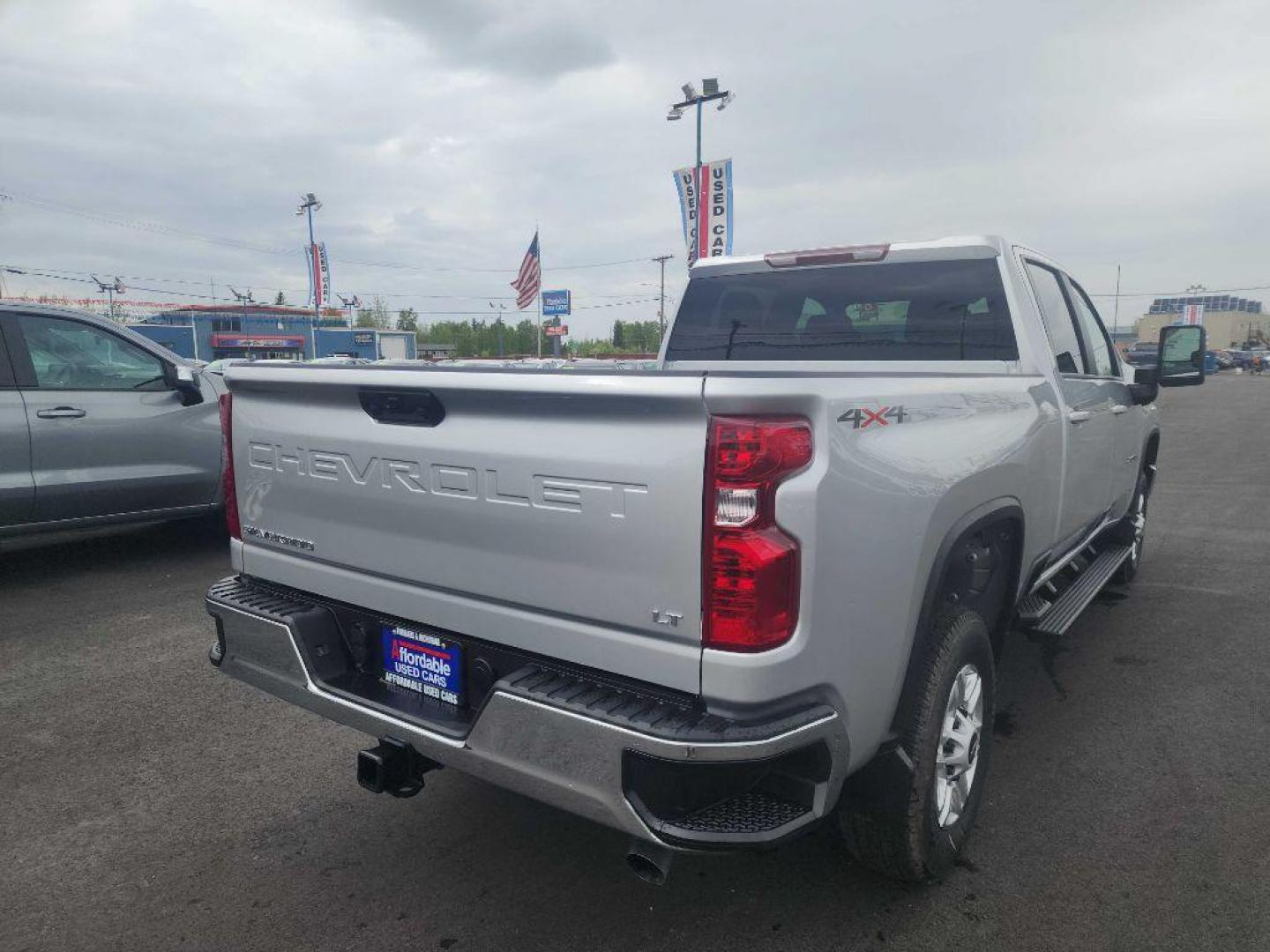 2023 SILVER CHEVROLET SILVERADO 2500 HEAVY DUTY LT (2GC4YNE77P1) with an 6.6L engine, Automatic transmission, located at 2525 S. Cushman, Fairbanks, AK, 99701, (907) 452-5707, 64.824036, -147.712311 - Photo#3