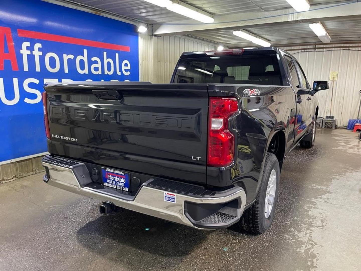 2023 GRAY CHEVROLET SILVERADO 1500 LT (1GCUDDED9PZ) with an 5.3L engine, Automatic transmission, located at 2525 S. Cushman, Fairbanks, AK, 99701, (907) 452-5707, 64.824036, -147.712311 - Photo#2