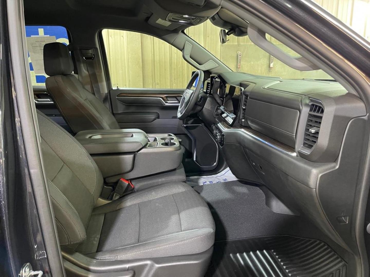 2023 GRAY CHEVROLET SILVERADO 1500 LT (1GCUDDED9PZ) with an 5.3L engine, Automatic transmission, located at 2525 S. Cushman, Fairbanks, AK, 99701, (907) 452-5707, 64.824036, -147.712311 - Photo#3