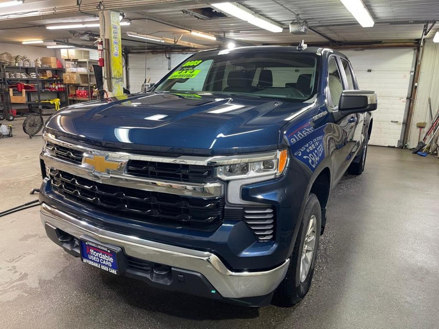 2023 BLUE CHEVROLET SILVERADO 1500 LT (3GCUDDEDXPG) with an 5.3L engine, Automatic transmission, located at 2525 S. Cushman, Fairbanks, AK, 99701, (907) 452-5707, 64.824036, -147.712311 - Photo#1