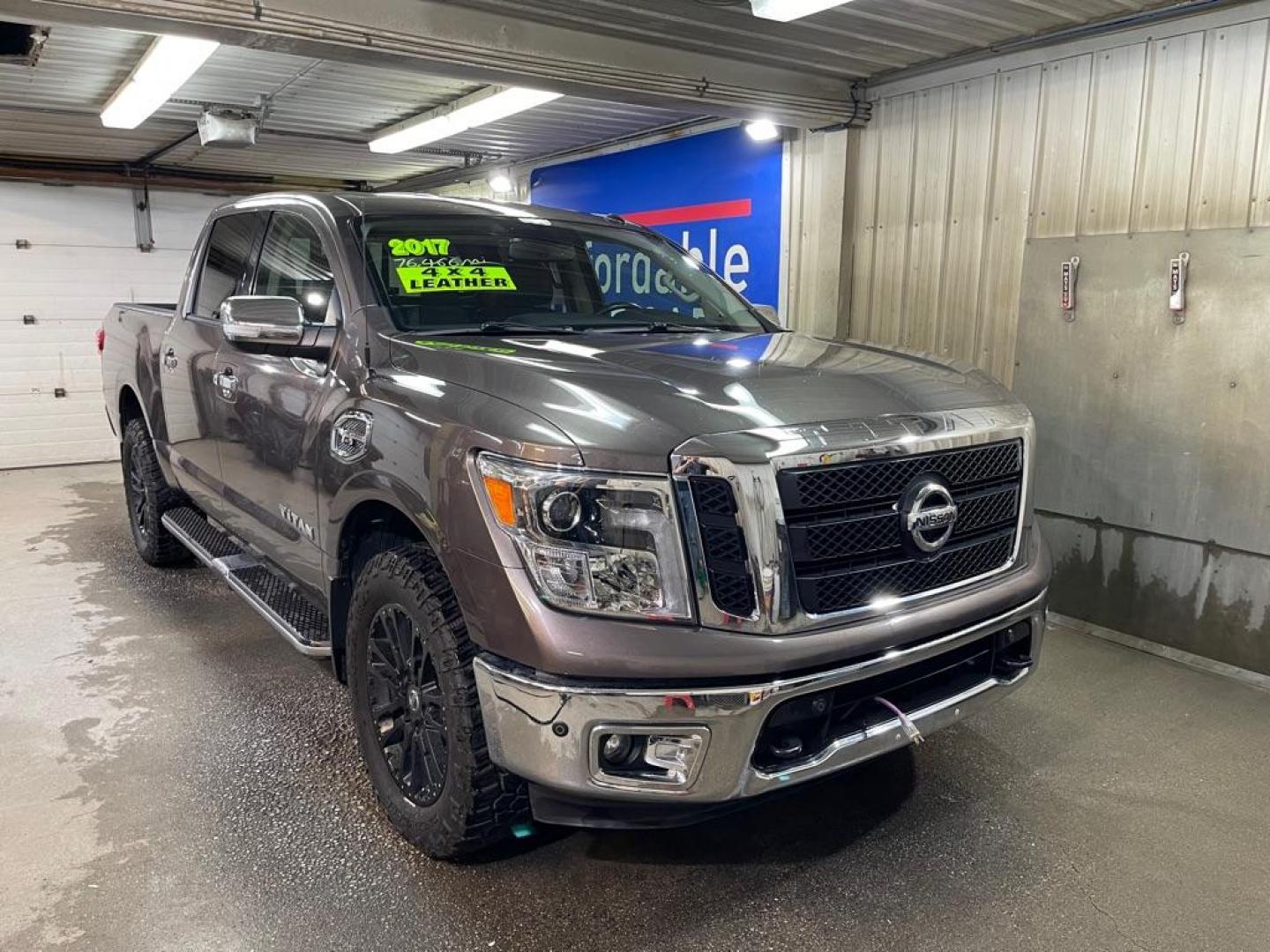 2017 GRAY NISSAN TITAN SV (1N6AA1E53HN) with an 5.6L engine, Automatic transmission, located at 2525 S. Cushman, Fairbanks, AK, 99701, (907) 452-5707, 64.824036, -147.712311 - Photo#0