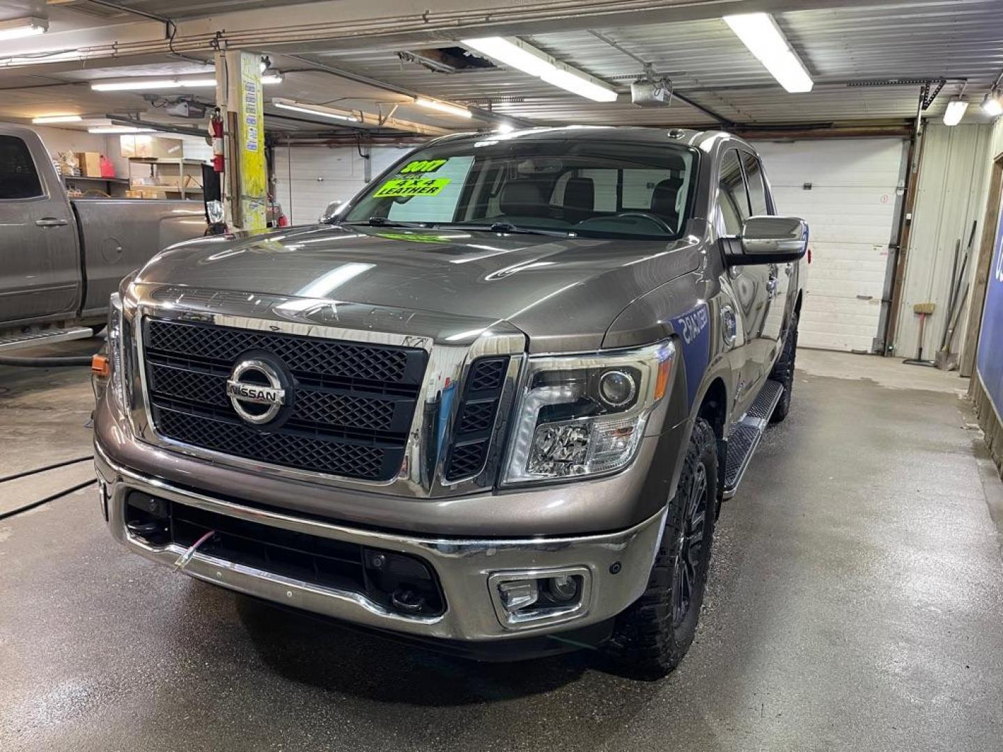 2017 GRAY NISSAN TITAN SV (1N6AA1E53HN) with an 5.6L engine, Automatic transmission, located at 2525 S. Cushman, Fairbanks, AK, 99701, (907) 452-5707, 64.824036, -147.712311 - Photo#1