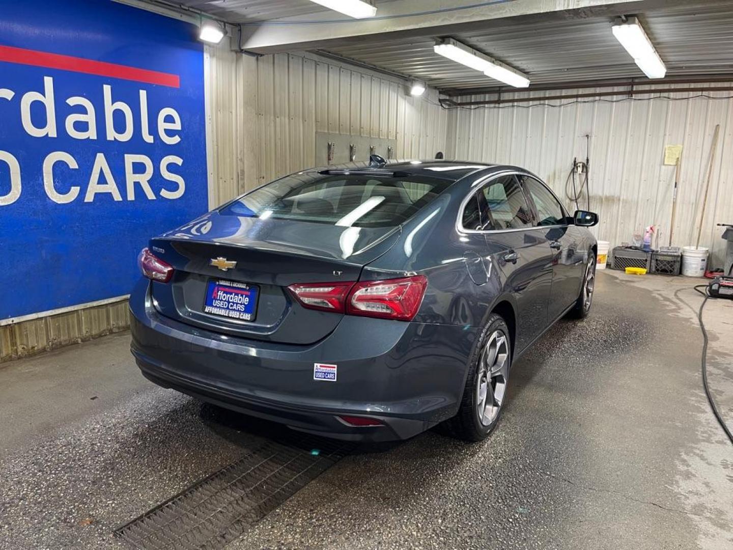 2020 GRAY CHEVROLET MALIBU LT (1G1ZD5ST1LF) with an 1.5L engine, Continuously Variable transmission, located at 2525 S. Cushman, Fairbanks, AK, 99701, (907) 452-5707, 64.824036, -147.712311 - Photo#2