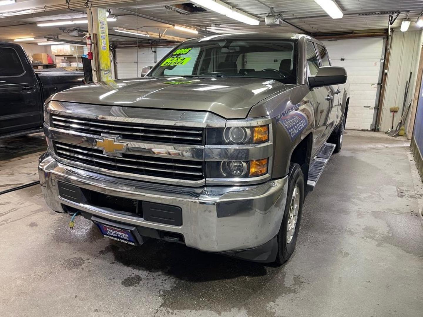 2015 BROWN CHEVROLET SILVERADO 2500 HEAVY DUTY LT (1GC1KVE81FF) with an 6.6L engine, Automatic transmission, located at 2525 S. Cushman, Fairbanks, AK, 99701, (907) 452-5707, 64.824036, -147.712311 - Photo#1