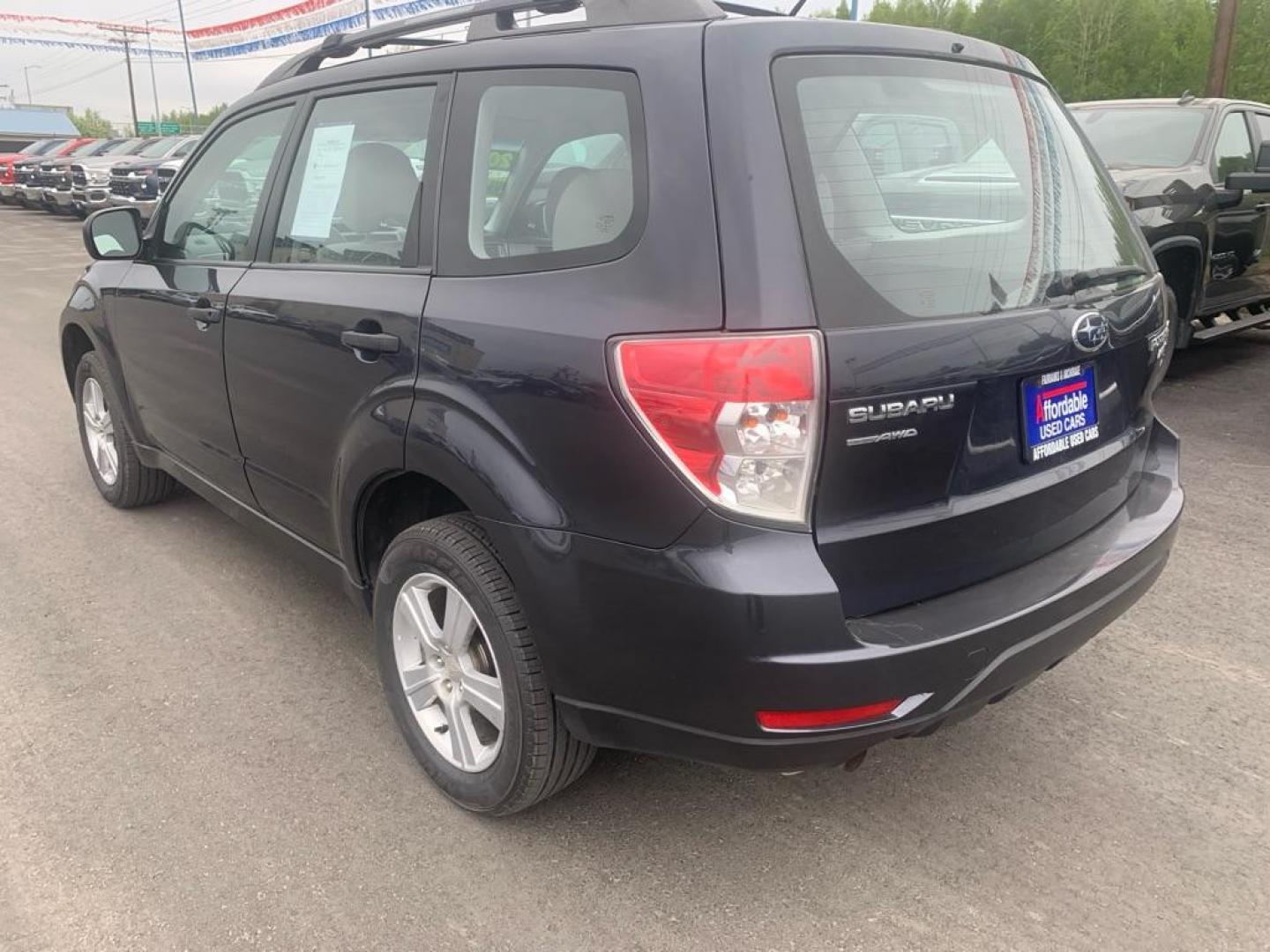 2011 GRAY SUBARU FORESTER 2.5X (JF2SHABC9BG) with an 2.5L engine, Manual transmission, located at 2525 S. Cushman, Fairbanks, AK, 99701, (907) 452-5707, 64.824036, -147.712311 - Photo#2