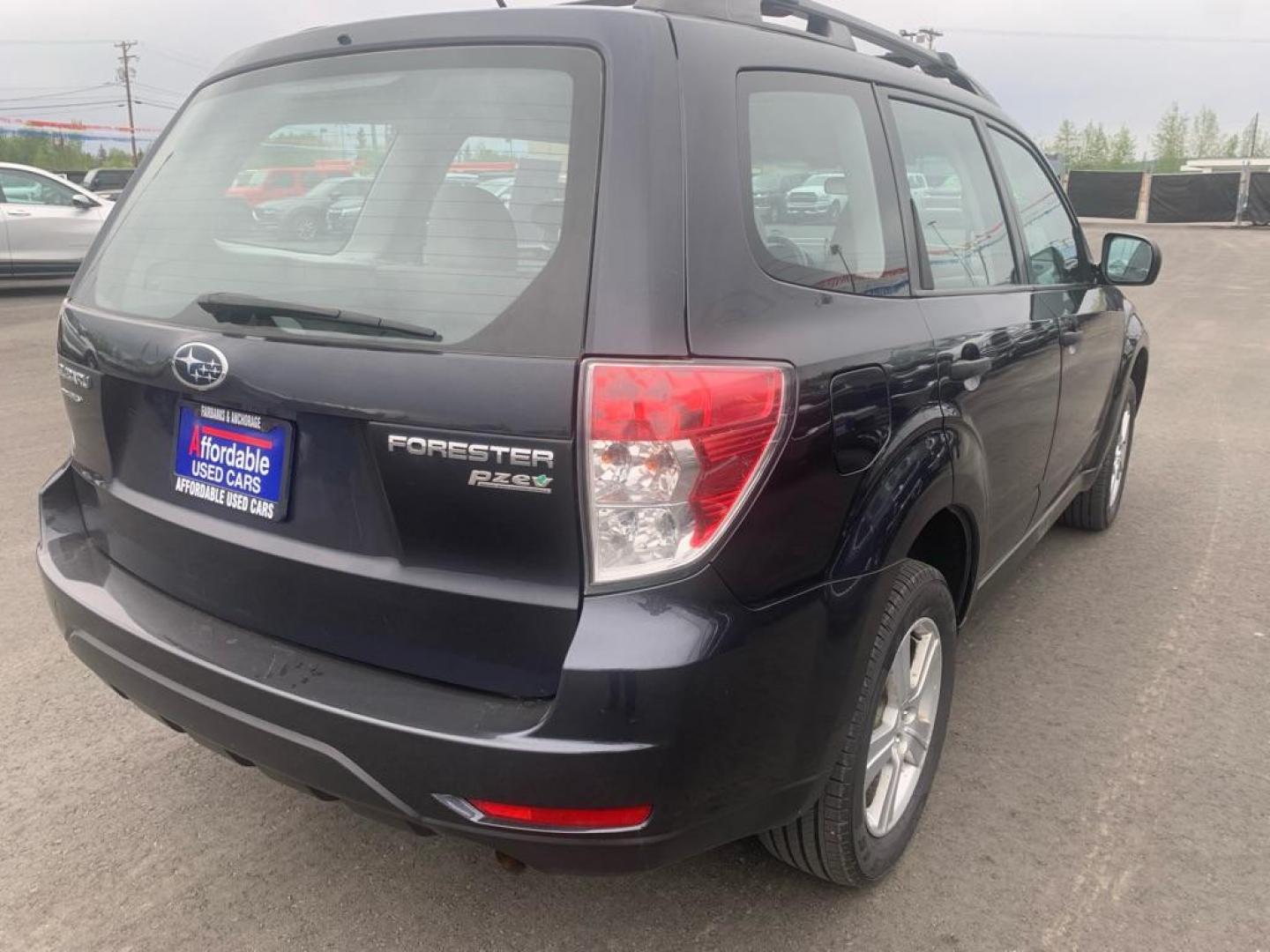 2011 GRAY SUBARU FORESTER 2.5X (JF2SHABC9BG) with an 2.5L engine, Manual transmission, located at 2525 S. Cushman, Fairbanks, AK, 99701, (907) 452-5707, 64.824036, -147.712311 - Photo#3