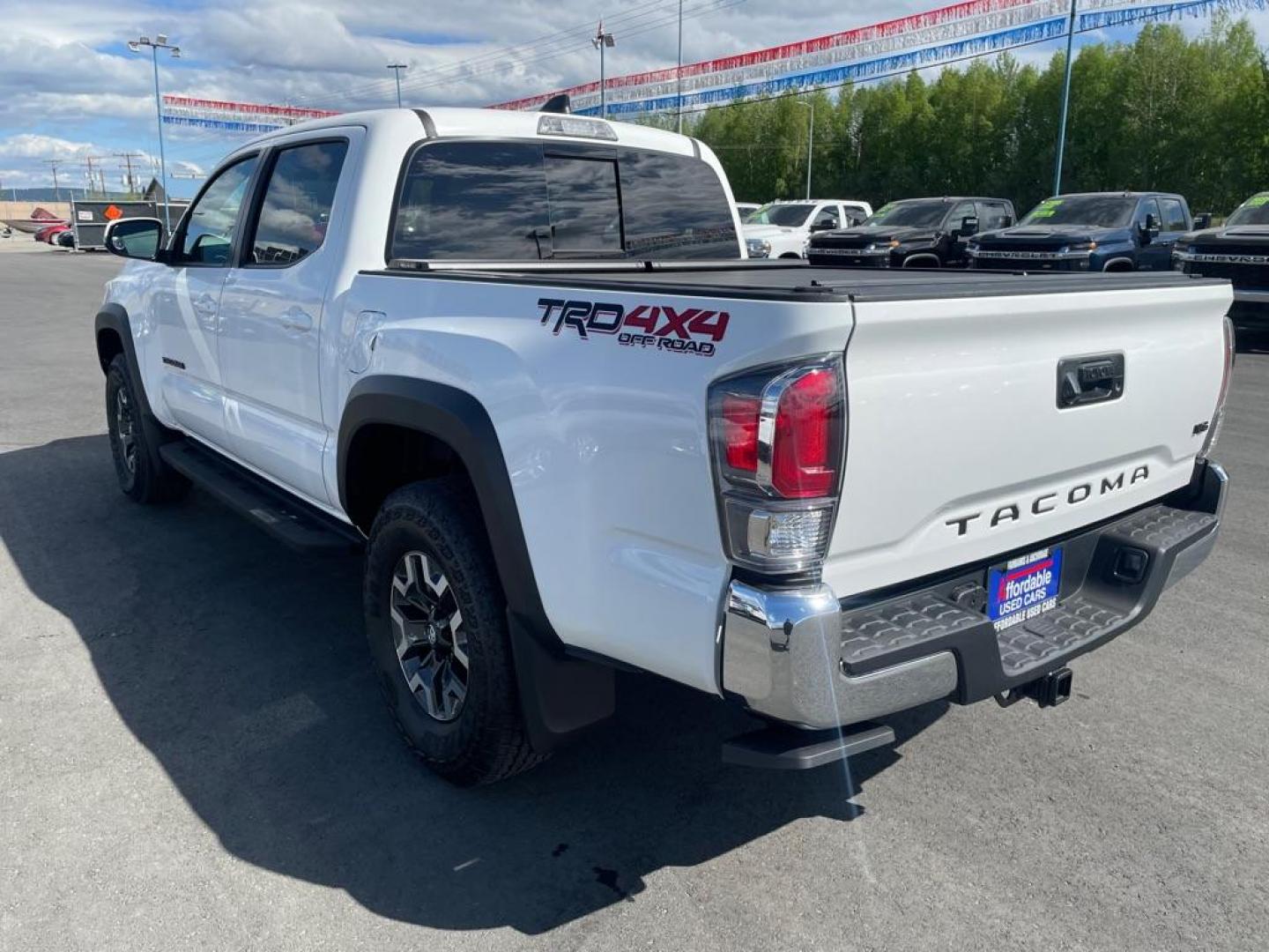 2023 WHITE TOYOTA TACOMA DOUBLE CAB (3TMCZ5AN1PM) with an 3.5L engine, Automatic transmission, located at 2525 S. Cushman, Fairbanks, AK, 99701, (907) 452-5707, 64.824036, -147.712311 - Photo#2