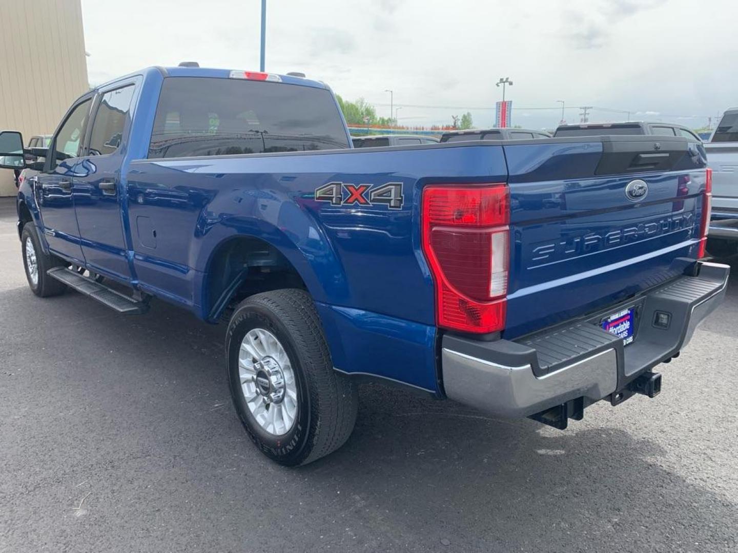 2022 BLUE FORD F250 SUPER DUTY (1FT7W2BT8NE) with an 6.7L engine, Automatic transmission, located at 2525 S. Cushman, Fairbanks, AK, 99701, (907) 452-5707, 64.824036, -147.712311 - Photo#2