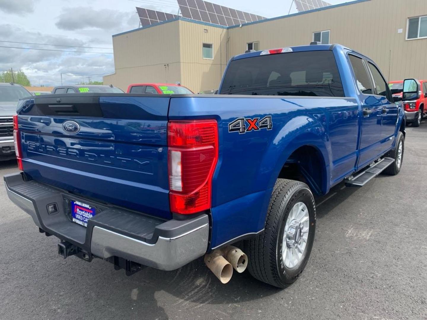 2022 BLUE FORD F250 SUPER DUTY (1FT7W2BT8NE) with an 6.7L engine, Automatic transmission, located at 2525 S. Cushman, Fairbanks, AK, 99701, (907) 452-5707, 64.824036, -147.712311 - Photo#3