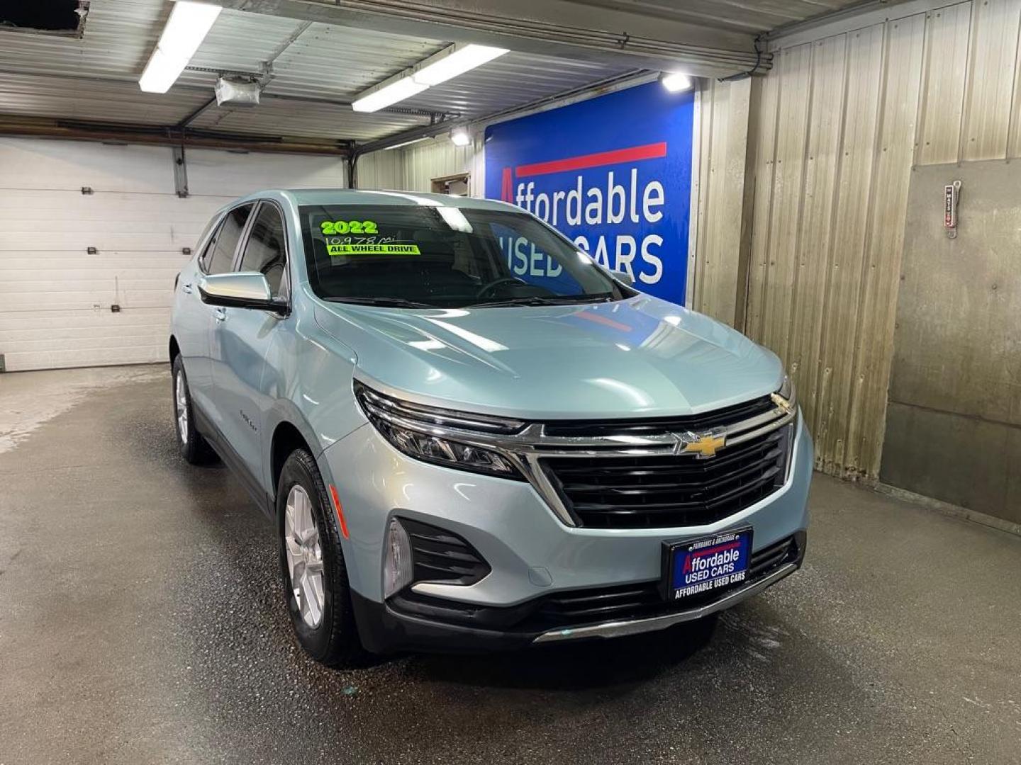 2022 BLUE CHEVROLET EQUINOX LT (2GNAXUEV3N6) with an 1.5L engine, Automatic transmission, located at 2525 S. Cushman, Fairbanks, AK, 99701, (907) 452-5707, 64.824036, -147.712311 - Photo#0