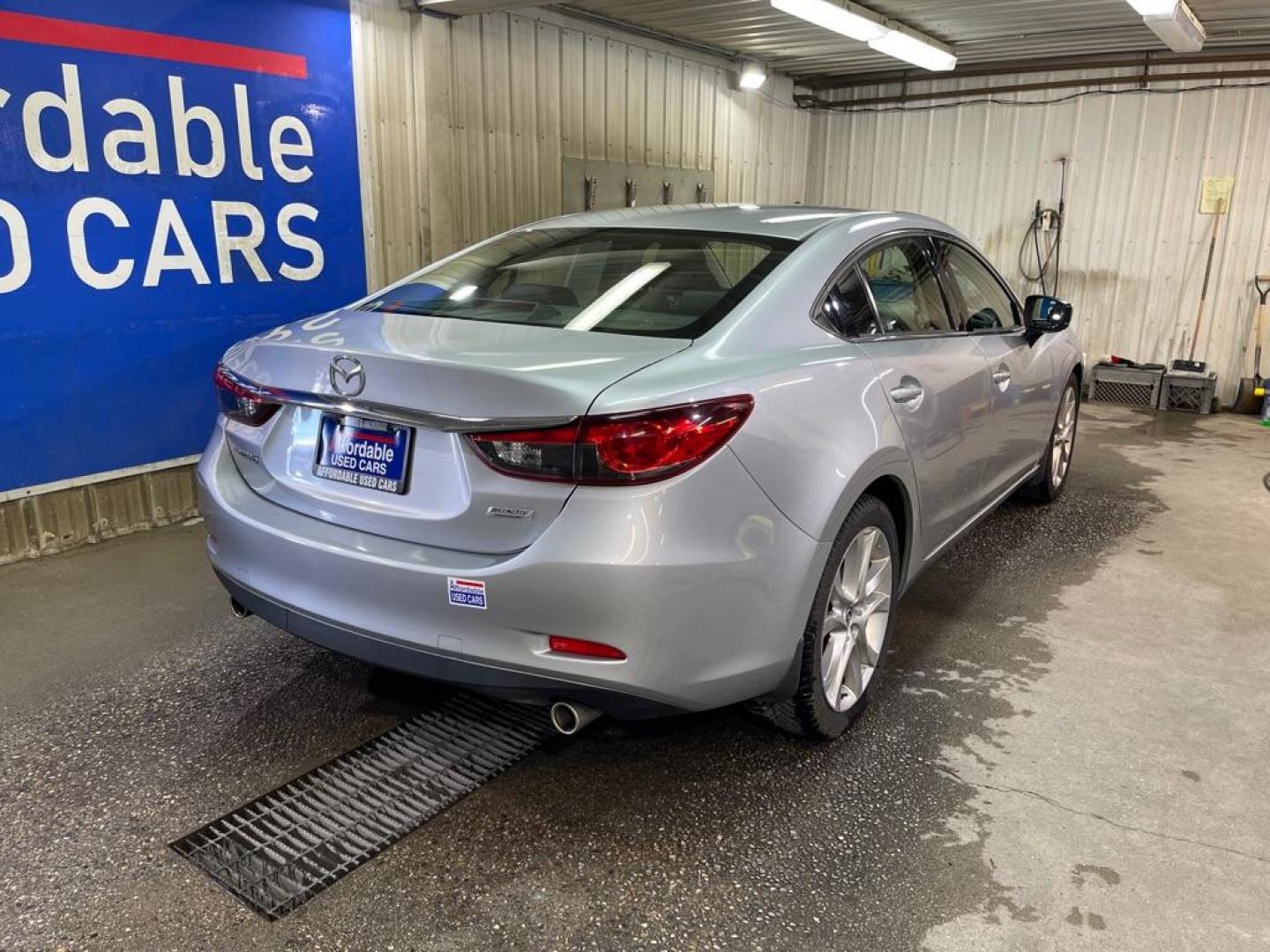 2017 SILVER MAZDA 6 TOURING (JM1GL1V51H1) with an 2.5L engine, Automatic transmission, located at 2525 S. Cushman, Fairbanks, AK, 99701, (907) 452-5707, 64.824036, -147.712311 - Photo#2