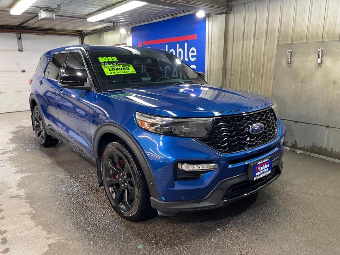 2022 BLUE FORD EXPLORER ST (1FM5K8GC8NG) with an 3.0L engine, Automatic transmission, located at 2525 S. Cushman, Fairbanks, AK, 99701, (907) 452-5707, 64.824036, -147.712311 - Photo#0