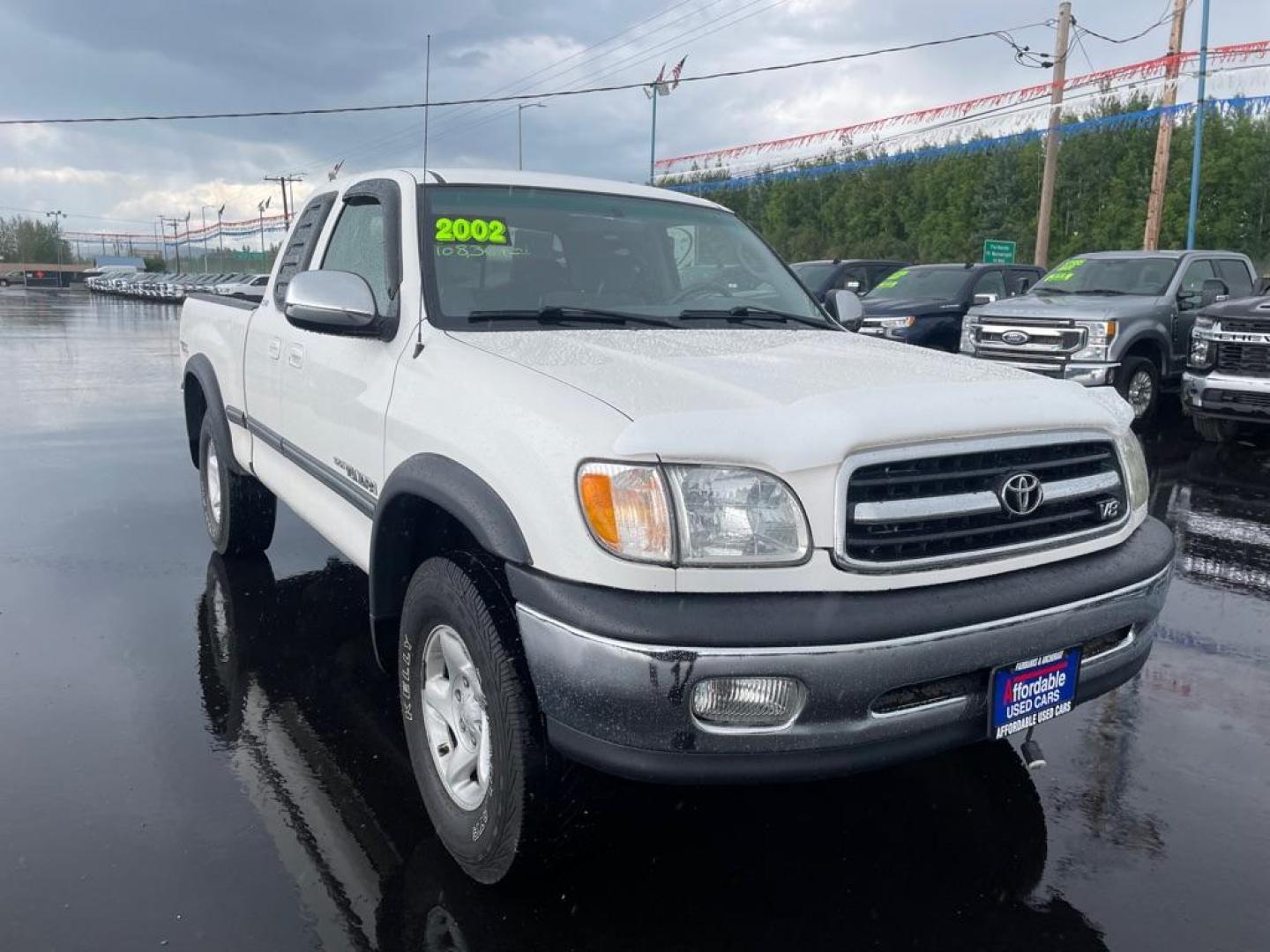 2002 WHITE TOYOTA TUNDRA ACCESS CAB (5TBBT44142S) with an 4.7L engine, Automatic transmission, located at 2525 S. Cushman, Fairbanks, AK, 99701, (907) 452-5707, 64.824036, -147.712311 - Photo#0