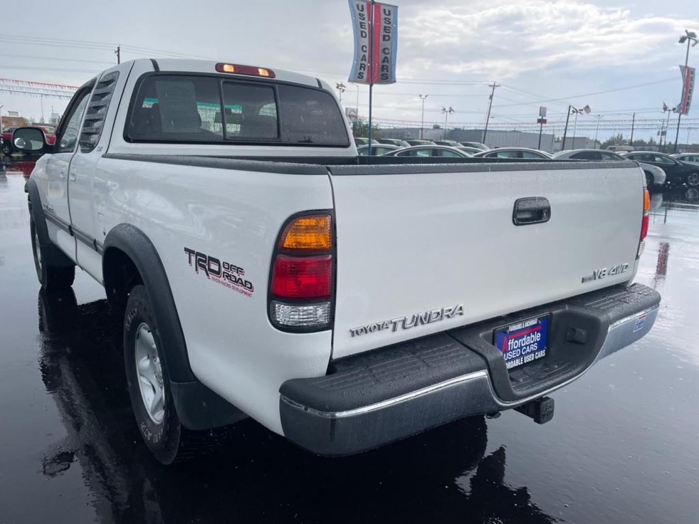 2002 WHITE TOYOTA TUNDRA ACCESS CAB (5TBBT44142S) with an 4.7L engine, Automatic transmission, located at 2525 S. Cushman, Fairbanks, AK, 99701, (907) 452-5707, 64.824036, -147.712311 - Photo#2