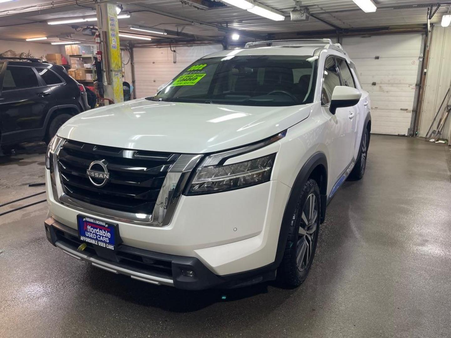 2022 WHITE NISSAN PATHFINDER PLATINUM (5N1DR3DK7NC) with an 3.5L engine, Automatic transmission, located at 2525 S. Cushman, Fairbanks, AK, 99701, (907) 452-5707, 64.824036, -147.712311 - Photo#1