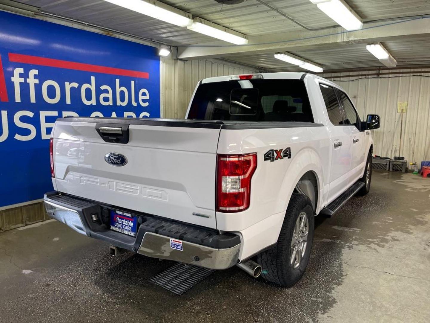 2018 WHITE FORD F150 2.7L SUPERCREW (1FTEW1EPXJK) with an 2.7L engine, Automatic transmission, located at 2525 S. Cushman, Fairbanks, AK, 99701, (907) 452-5707, 64.824036, -147.712311 - Photo#2