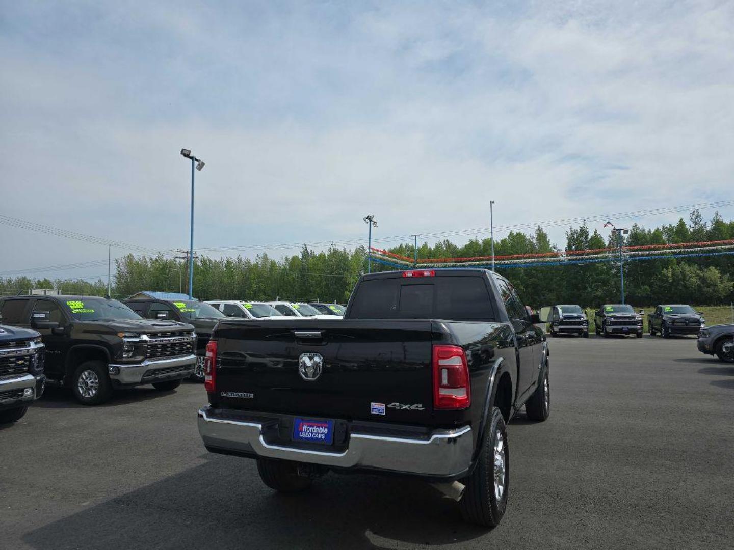 2022 BLACK RAM 2500 LARAMIE (3C6UR5FL4NG) with an 6.7L engine, Automatic transmission, located at 2525 S. Cushman, Fairbanks, AK, 99701, (907) 452-5707, 64.824036, -147.712311 - Photo#2