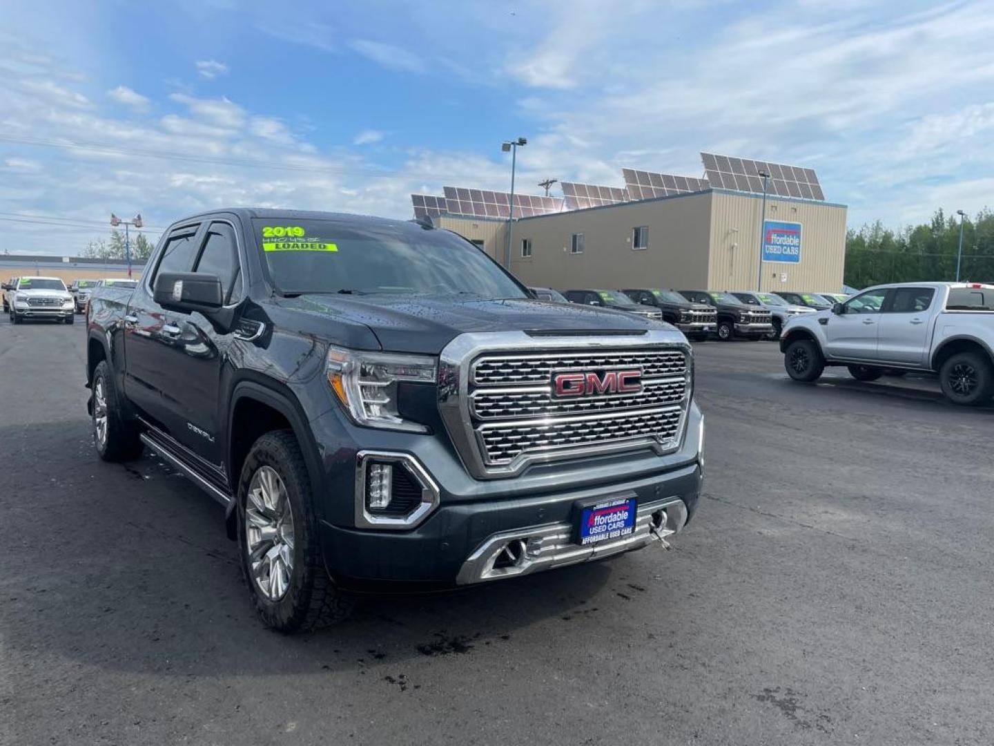 2019 BLUE GMC SIERRA 1500 DENALI (1GTU9FED6KZ) with an 5.3L engine, Automatic transmission, located at 2525 S. Cushman, Fairbanks, AK, 99701, (907) 452-5707, 64.824036, -147.712311 - Photo#0