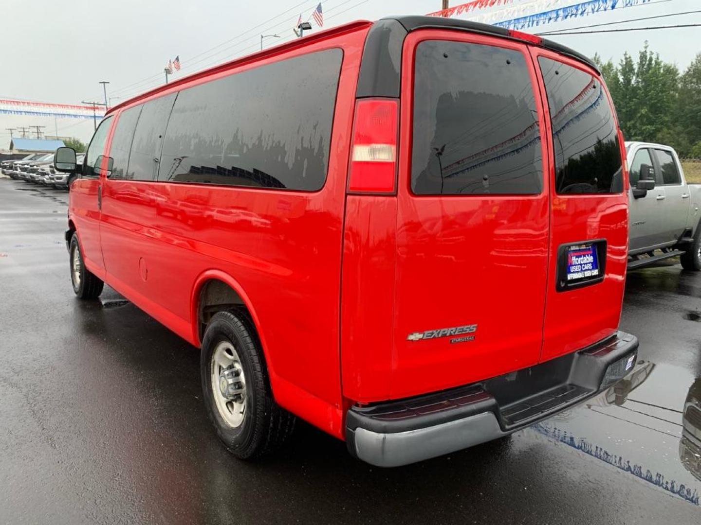 2013 RED CHEVROLET EXPRESS G3500 LT (1GAZG1FA6D1) with an 4.8L engine, Automatic transmission, located at 2525 S. Cushman, Fairbanks, AK, 99701, (907) 452-5707, 64.824036, -147.712311 - Photo#2