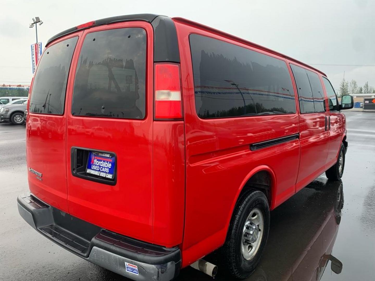 2013 RED CHEVROLET EXPRESS G3500 LT (1GAZG1FA6D1) with an 4.8L engine, Automatic transmission, located at 2525 S. Cushman, Fairbanks, AK, 99701, (907) 452-5707, 64.824036, -147.712311 - Photo#3