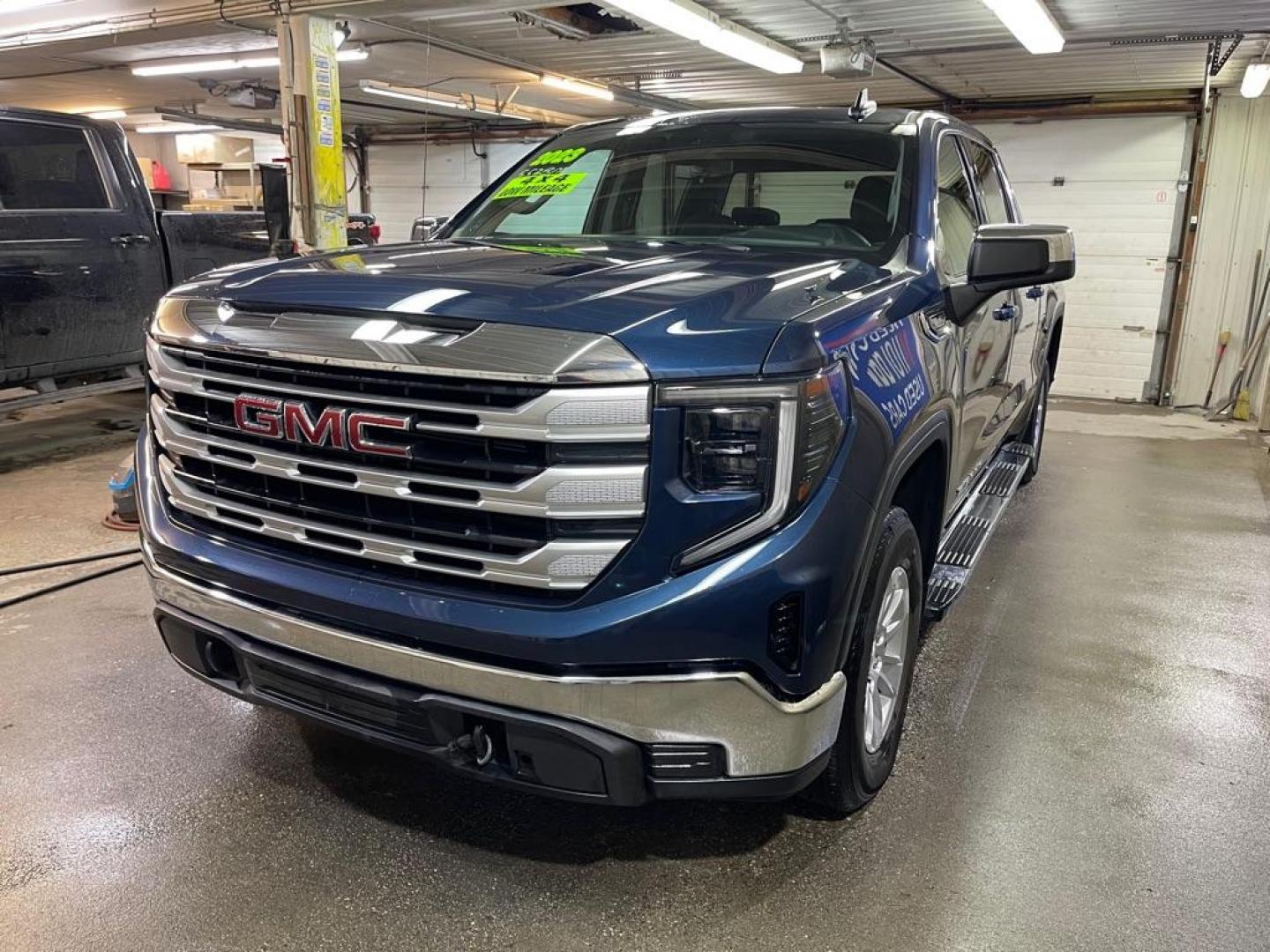 2023 BLUE GMC SIERRA 1500 SLE (3GTUUBEDXPG) with an 5.3L engine, Automatic transmission, located at 2525 S. Cushman, Fairbanks, AK, 99701, (907) 452-5707, 64.824036, -147.712311 - Photo#1