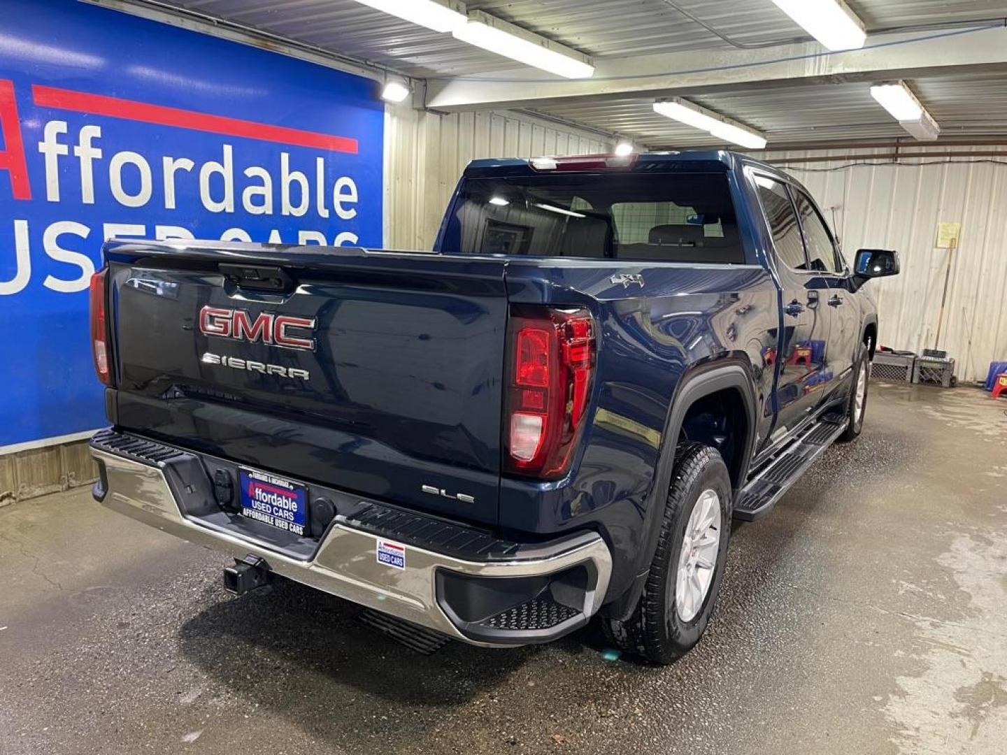 2023 BLUE GMC SIERRA 1500 SLE (3GTUUBEDXPG) with an 5.3L engine, Automatic transmission, located at 2525 S. Cushman, Fairbanks, AK, 99701, (907) 452-5707, 64.824036, -147.712311 - Photo#2