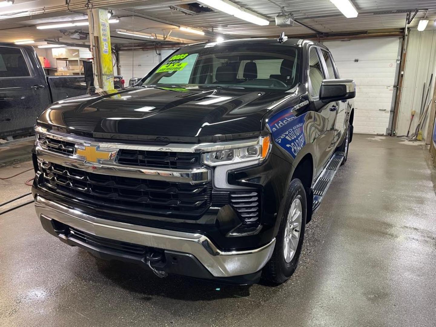 2023 BLACK CHEVROLET SILVERADO 1500 LT (1GCUDDED6PZ) with an 5.3L engine, Automatic transmission, located at 2525 S. Cushman, Fairbanks, AK, 99701, (907) 452-5707, 64.824036, -147.712311 - Photo#1