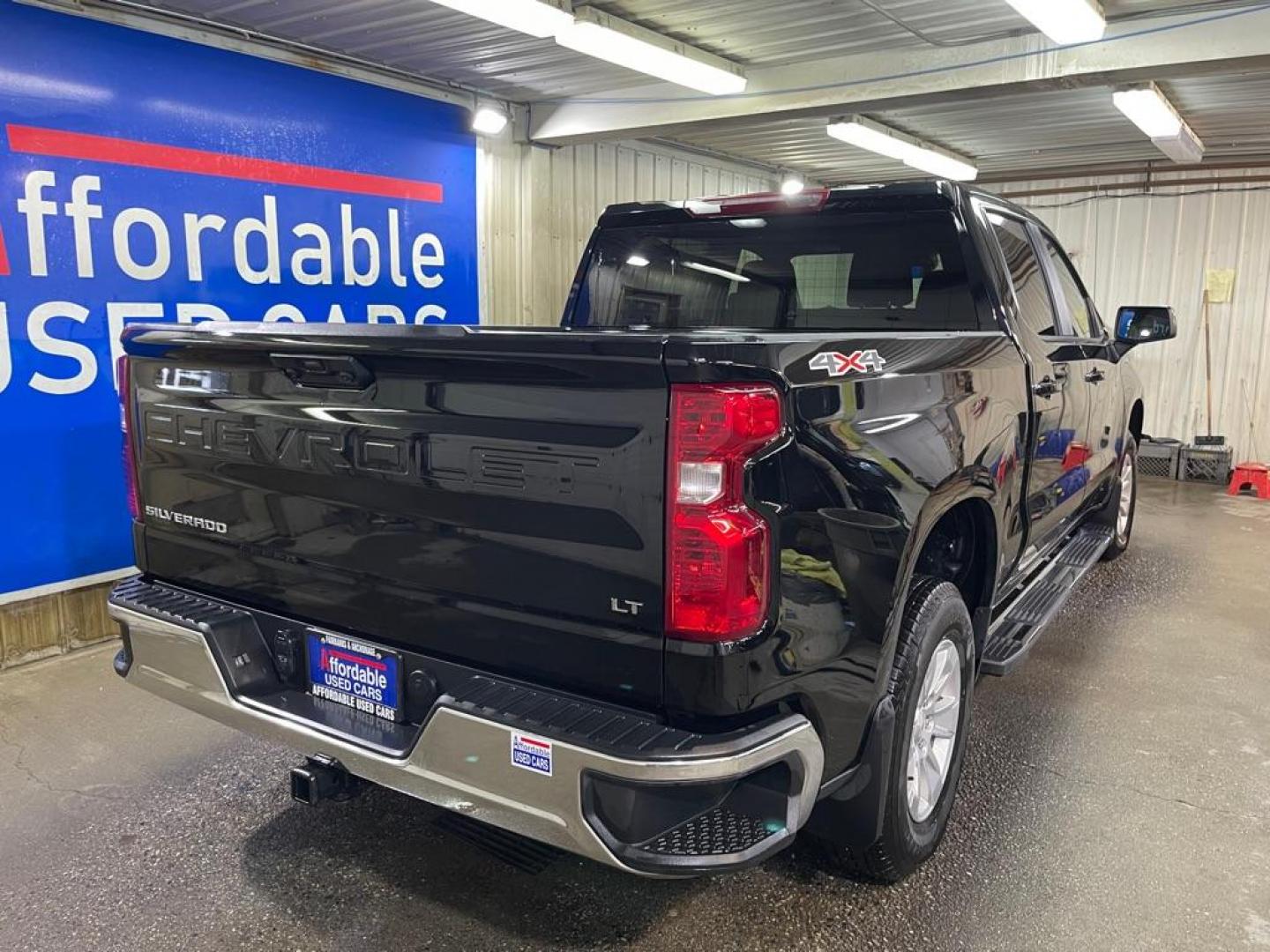 2023 BLACK CHEVROLET SILVERADO 1500 LT (1GCUDDED6PZ) with an 5.3L engine, Automatic transmission, located at 2525 S. Cushman, Fairbanks, AK, 99701, (907) 452-5707, 64.824036, -147.712311 - Photo#2