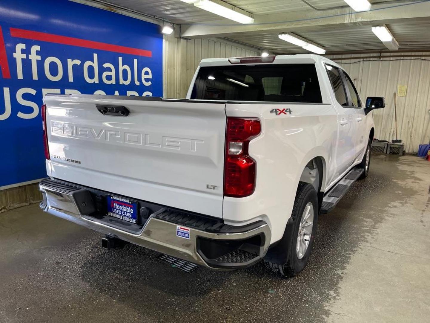 2023 WHITE CHEVROLET SILVERADO 1500 LT (1GCUDDEDXPZ) with an 5.3L engine, Automatic transmission, located at 2525 S. Cushman, Fairbanks, AK, 99701, (907) 452-5707, 64.824036, -147.712311 - Photo#2