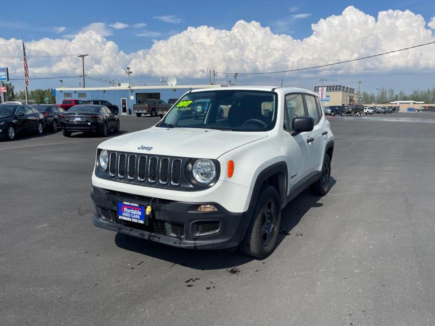 2017 WHITE JEEP RENEGADE SPORT (ZACCJBAB4HP) with an 2.4L engine, Automatic transmission, located at 2525 S. Cushman, Fairbanks, AK, 99701, (907) 452-5707, 64.824036, -147.712311 - Photo#1