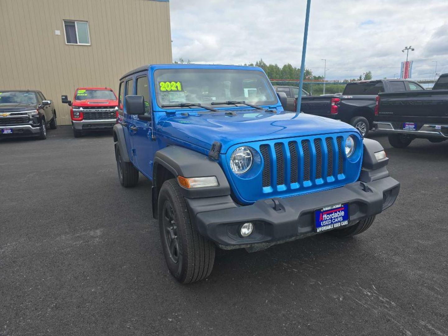 2021 BLUE JEEP WRANGLER UNLIMI SPORT (1C4HJXDG3MW) with an 3.6L engine, Automatic transmission, located at 2525 S. Cushman, Fairbanks, AK, 99701, (907) 452-5707, 64.824036, -147.712311 - Photo#0