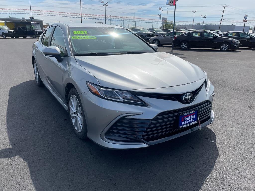 photo of 2021 TOYOTA CAMRY 4DR