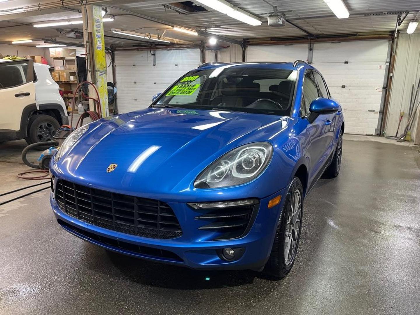 2018 BLUE PORSCHE MACAN S (WP1AB2A54JL) with an 3.0L engine, Automatic transmission, located at 2525 S. Cushman, Fairbanks, AK, 99701, (907) 452-5707, 64.824036, -147.712311 - Photo#1