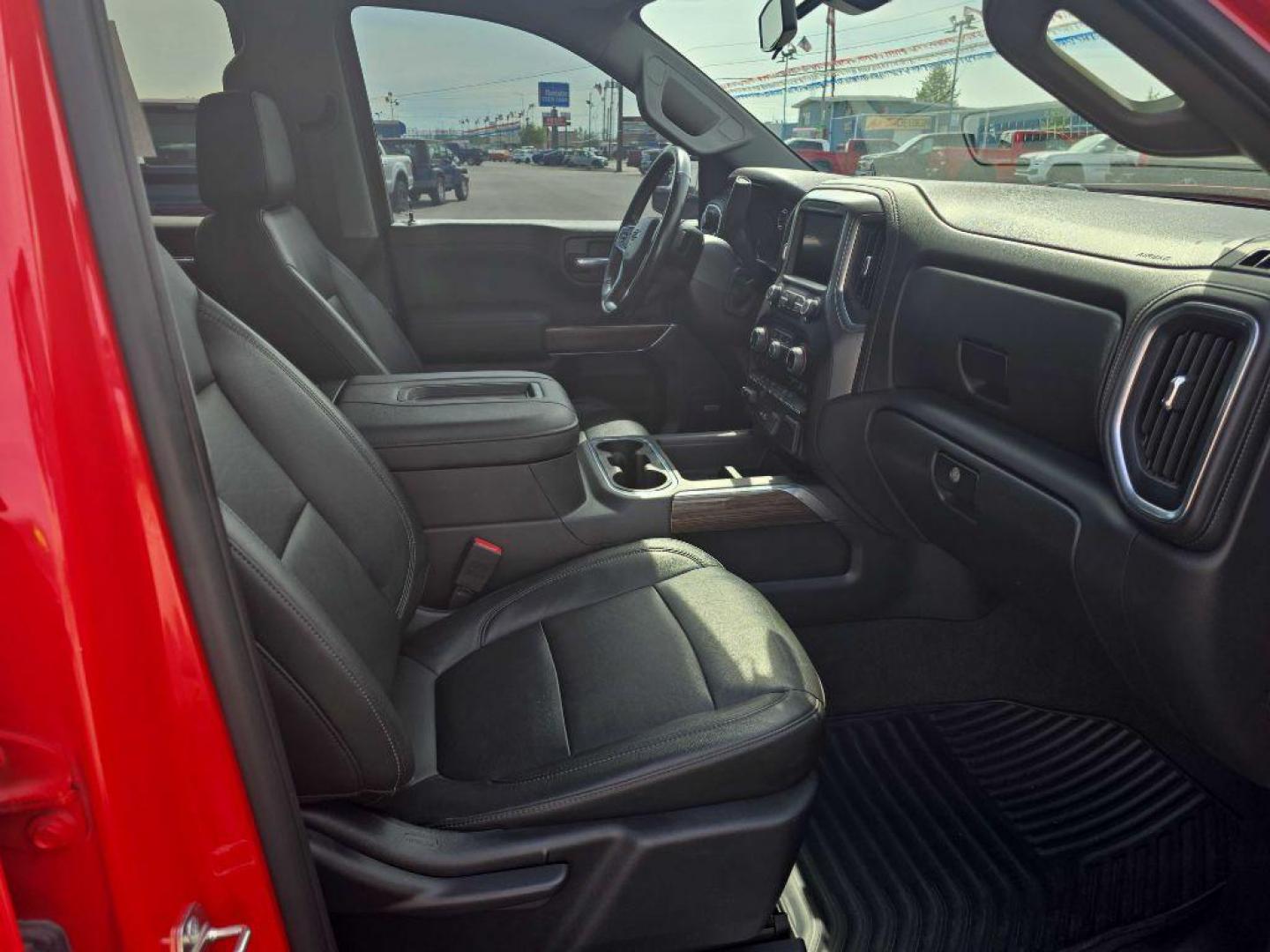 2019 RED CHEVROLET SILVERADO 1500 RST (3GCUYEED2KG) with an 5.3L engine, Automatic transmission, located at 2525 S. Cushman, Fairbanks, AK, 99701, (907) 452-5707, 64.824036, -147.712311 - Photo#1