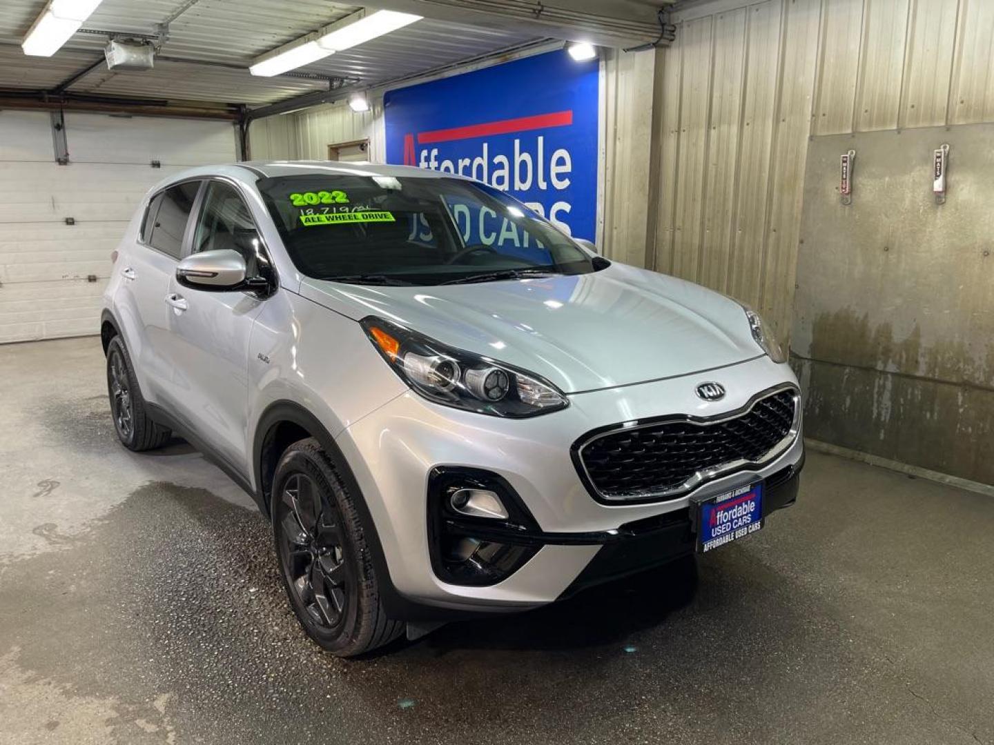 2022 SILVER KIA SPORTAGE LX (KNDPMCAC8N7) with an 2.4L engine, Automatic transmission, located at 2525 S. Cushman, Fairbanks, AK, 99701, (907) 452-5707, 64.824036, -147.712311 - Photo#0