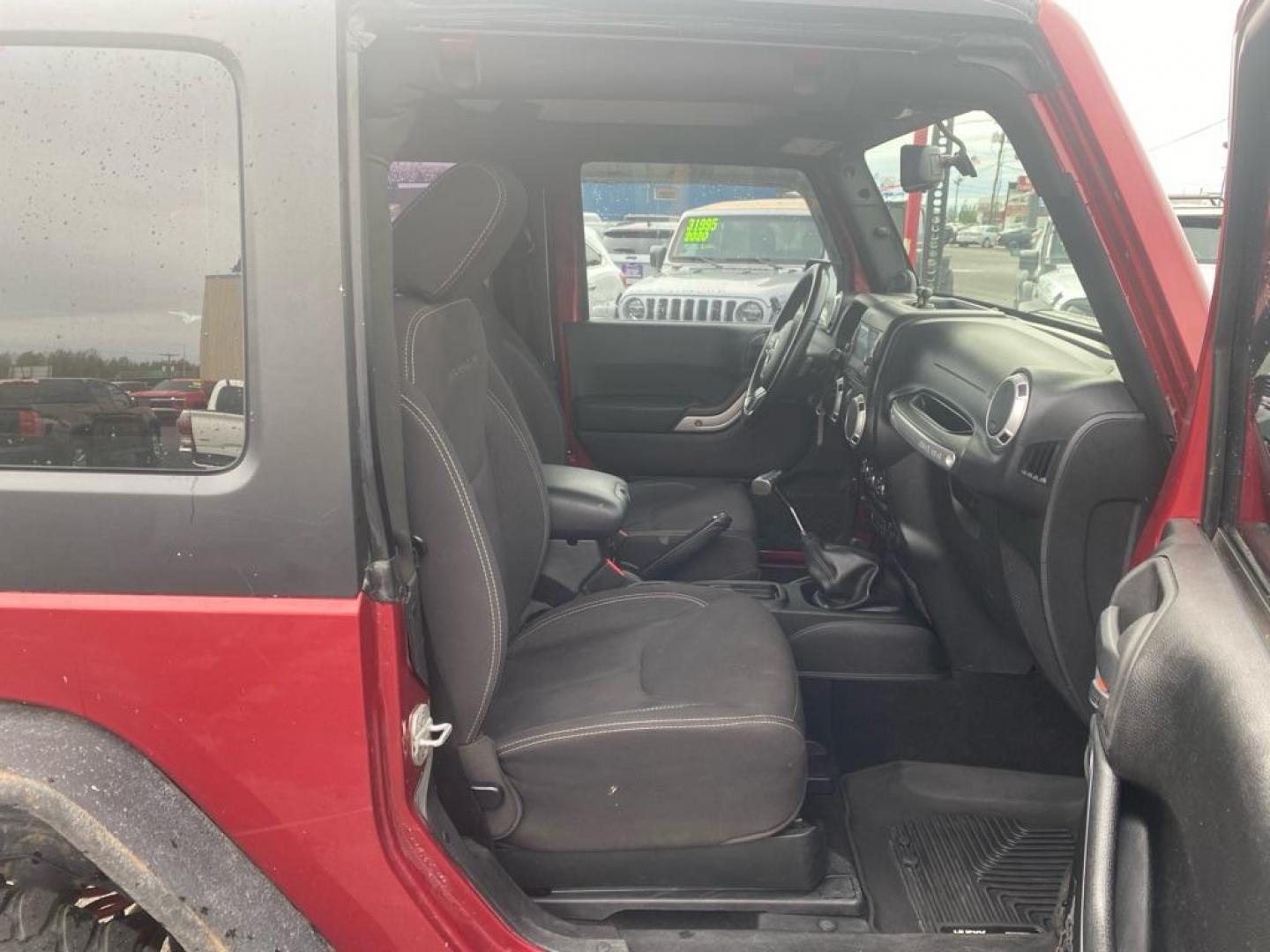 2013 RED JEEP WRANGLER RUBICON (1C4BJWCG5DL) with an 3.6L engine, 5-Speed Manual transmission, located at 2525 S. Cushman, Fairbanks, AK, 99701, (907) 452-5707, 64.824036, -147.712311 - Photo#4