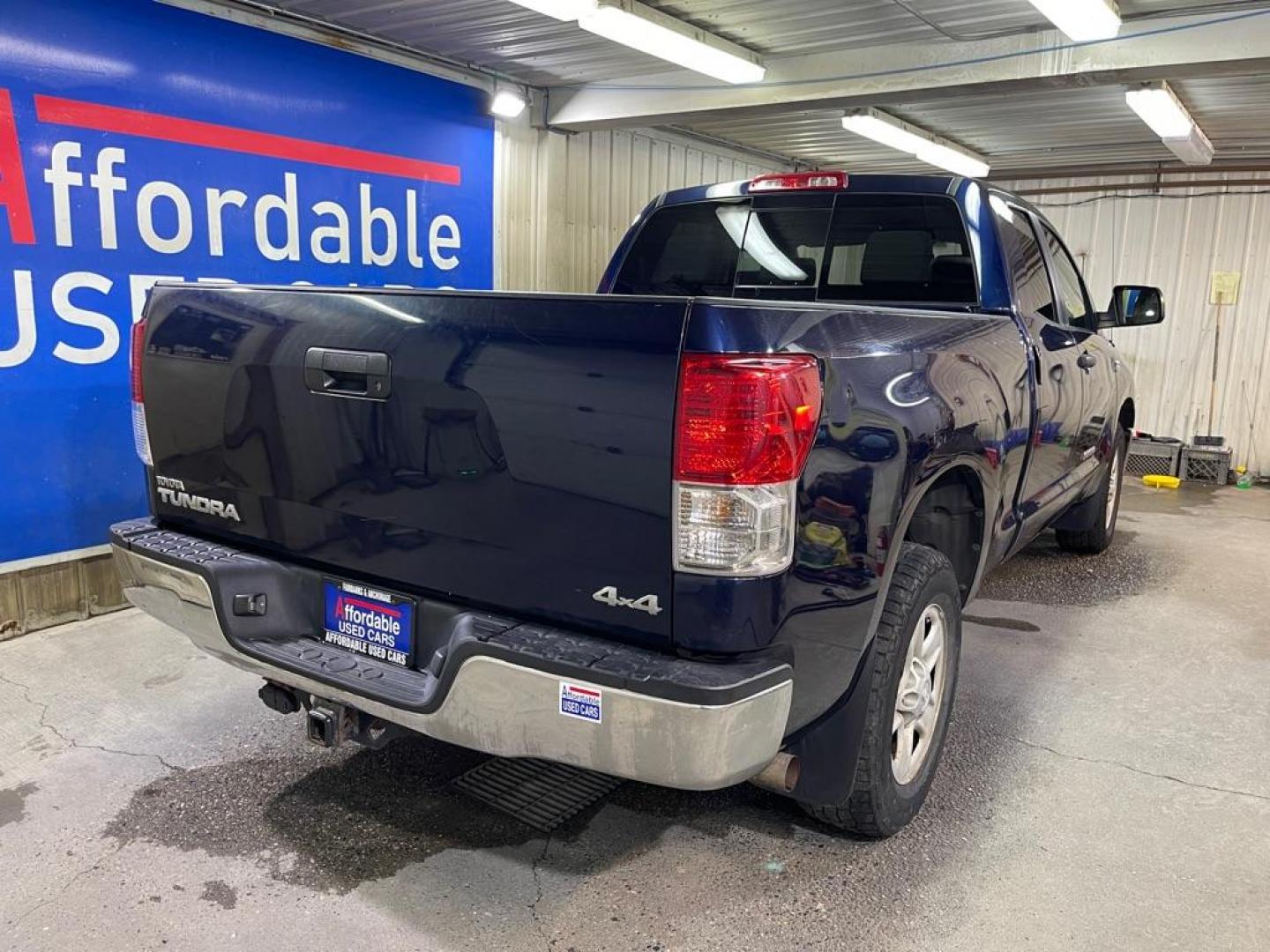 2010 GRAY TOYOTA TUNDRA DOUBLE CAB SR5 (5TFUM5F11AX) with an 4.6L engine, Automatic transmission, located at 2525 S. Cushman, Fairbanks, AK, 99701, (907) 452-5707, 64.824036, -147.712311 - Photo#2