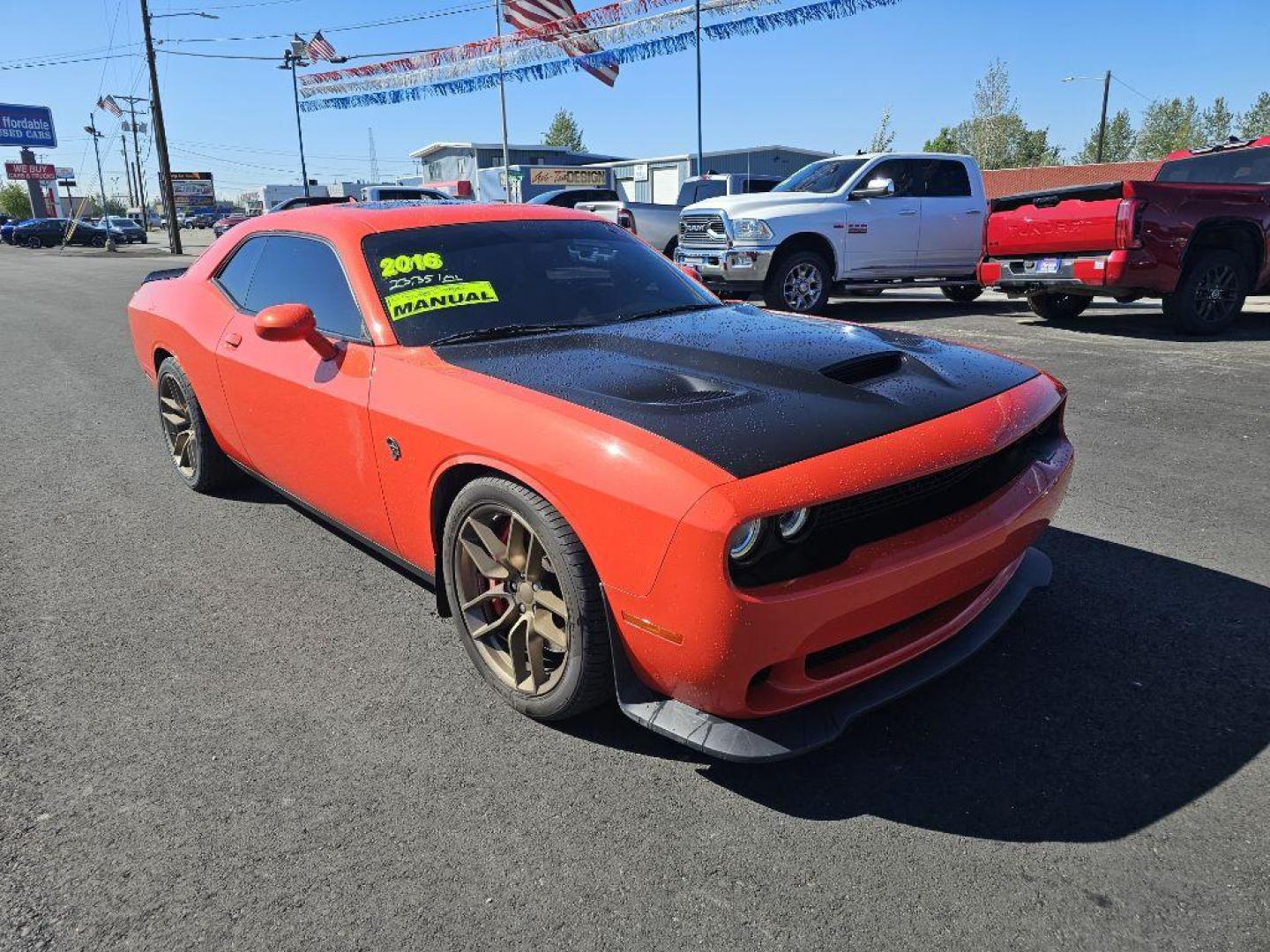 2016 ORANGE DODGE CHALLENGER SRT HELLCAT (2C3CDZC98GH) with an 6.2L engine, 6-Speed Manual transmission, located at 2525 S. Cushman, Fairbanks, AK, 99701, (907) 452-5707, 64.824036, -147.712311 - Photo#2