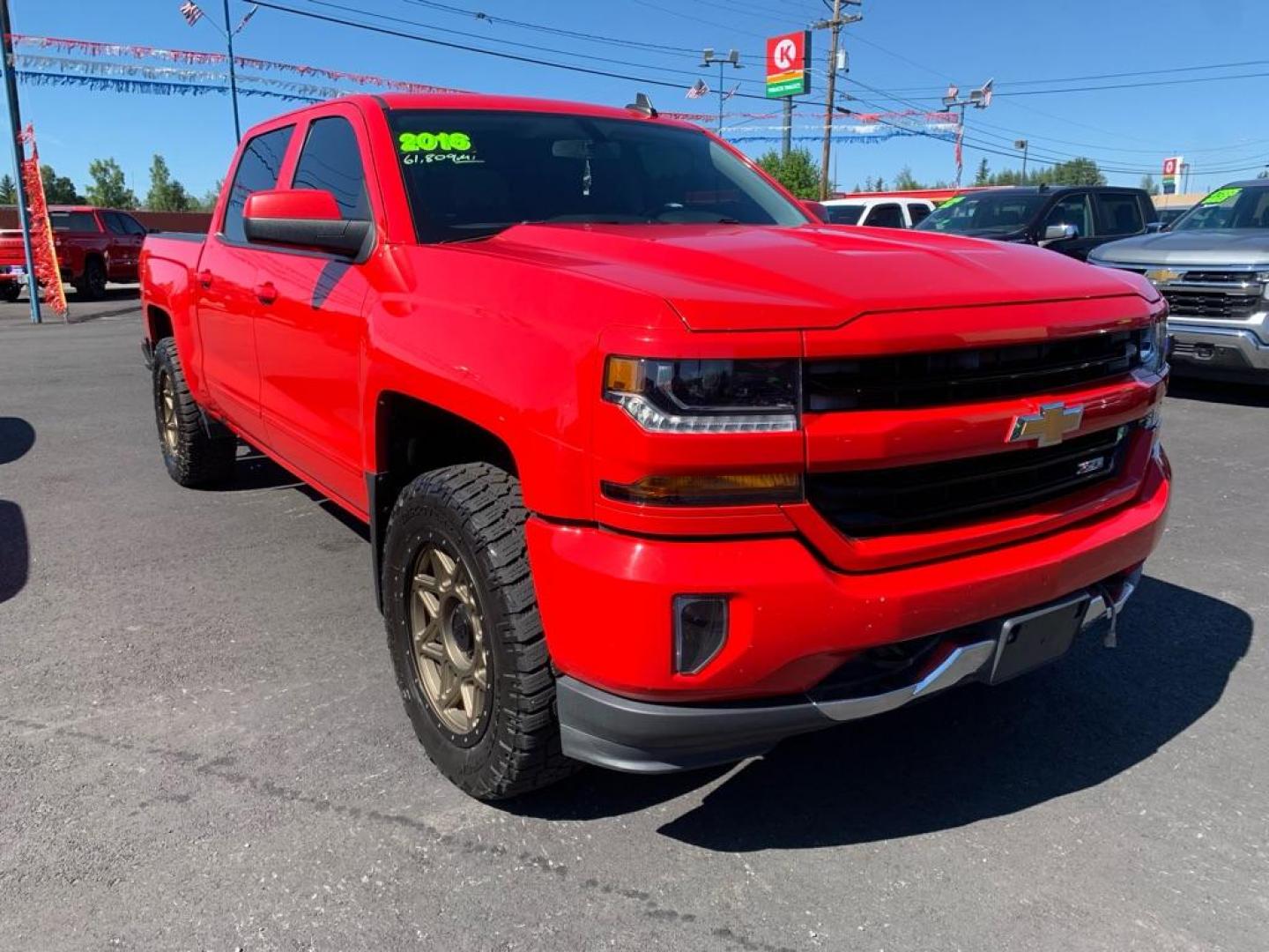 2016 RED CHEVROLET SILVERADO 1500 LT (3GCUKREC0GG) with an 5.3L engine, Automatic transmission, located at 2525 S. Cushman, Fairbanks, AK, 99701, (907) 452-5707, 64.824036, -147.712311 - Photo#0