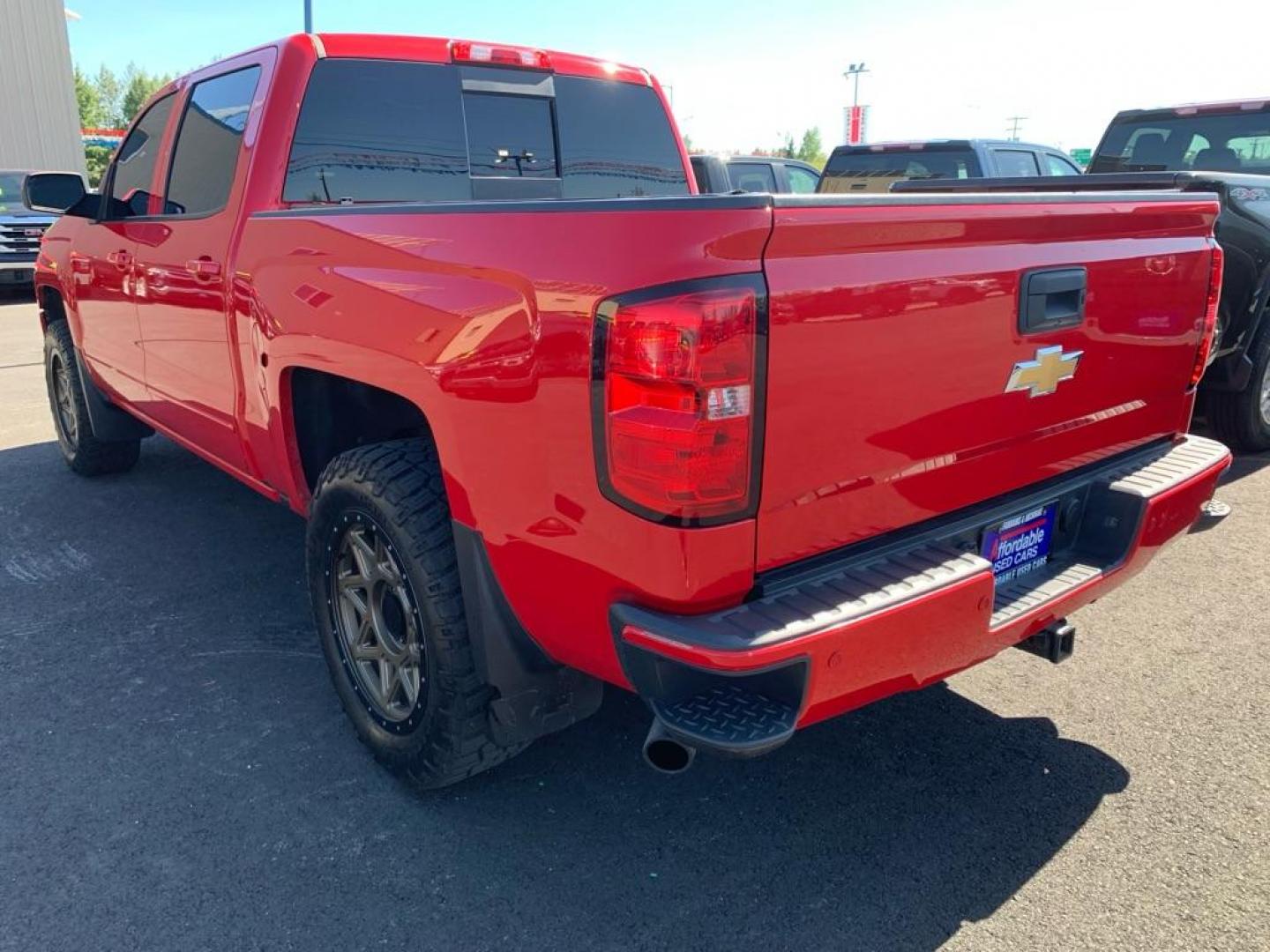 2016 RED CHEVROLET SILVERADO 1500 LT (3GCUKREC0GG) with an 5.3L engine, Automatic transmission, located at 2525 S. Cushman, Fairbanks, AK, 99701, (907) 452-5707, 64.824036, -147.712311 - Photo#2