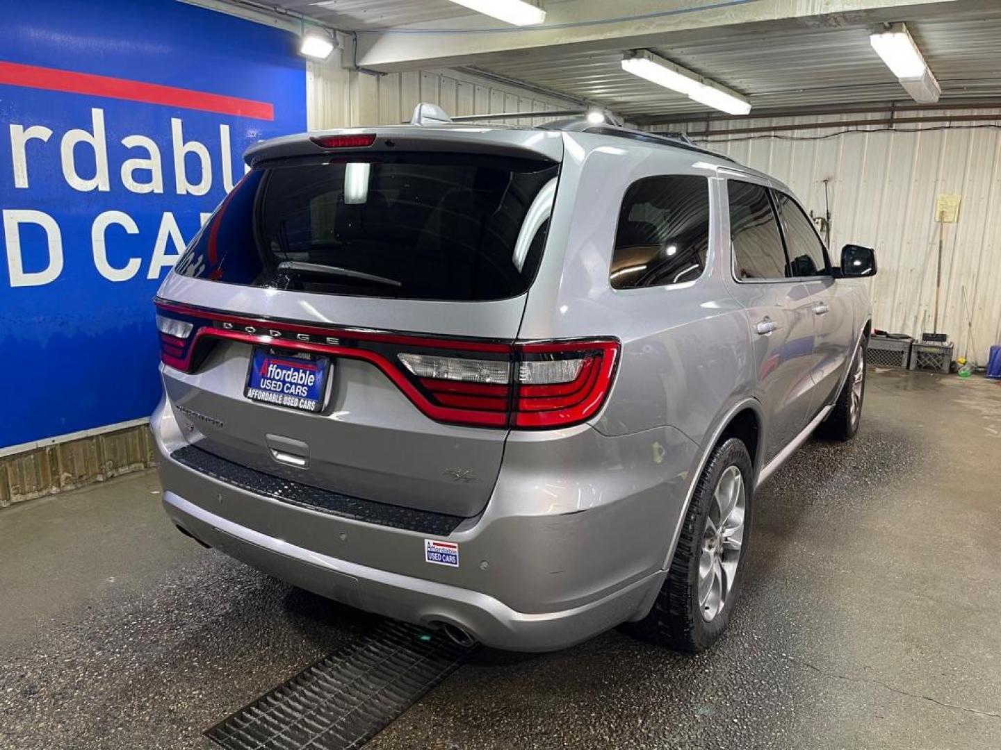 2019 SILVER DODGE DURANGO R/T (1C4SDJCTXKC) with an 5.7L engine, Automatic transmission, located at 2525 S. Cushman, Fairbanks, AK, 99701, (907) 452-5707, 64.824036, -147.712311 - Photo#2