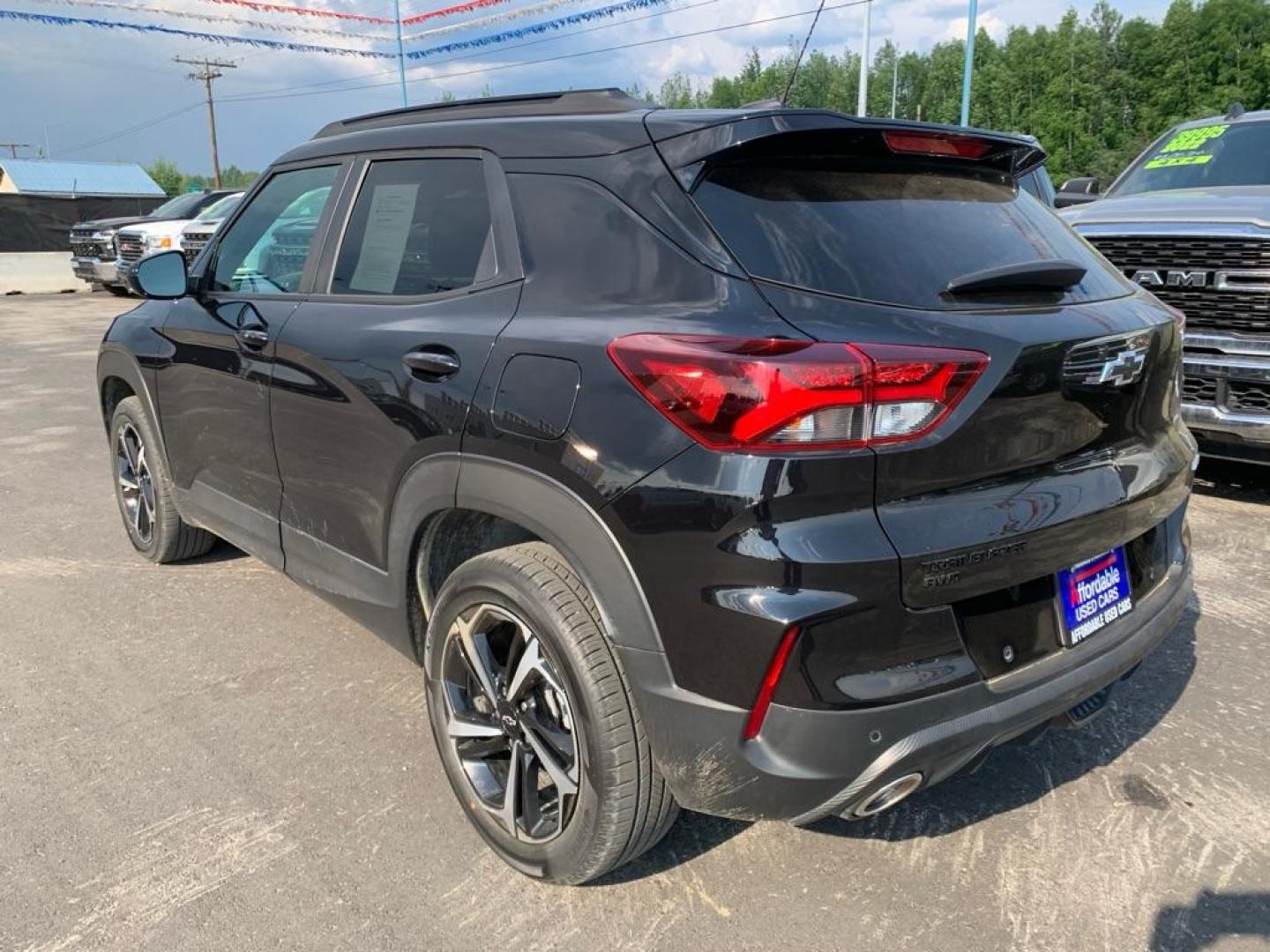 2021 BLACK CHEVROLET TRAILBLAZER RS (KL79MUSL9MB) with an 1.3L engine, Automatic transmission, located at 2525 S. Cushman, Fairbanks, AK, 99701, (907) 452-5707, 64.824036, -147.712311 - Photo#2