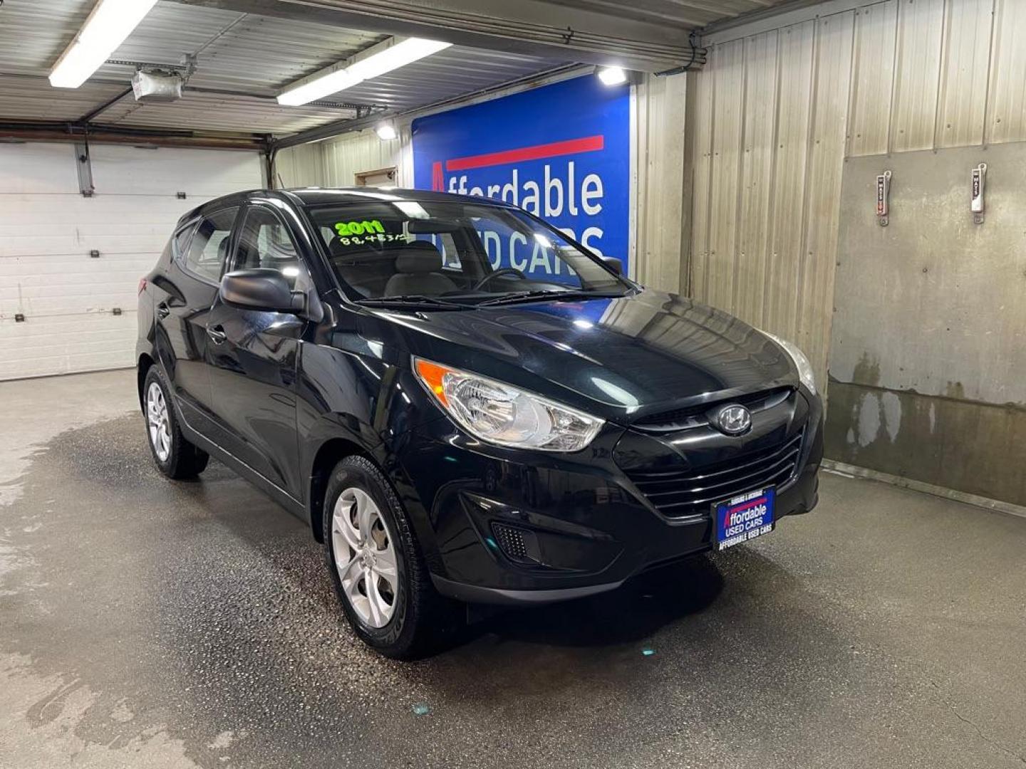 2011 BLACK HYUNDAI TUCSON GL (KM8JT3AB4BU) with an 2.0L engine, Automatic transmission, located at 2525 S. Cushman, Fairbanks, AK, 99701, (907) 452-5707, 64.824036, -147.712311 - Photo#0