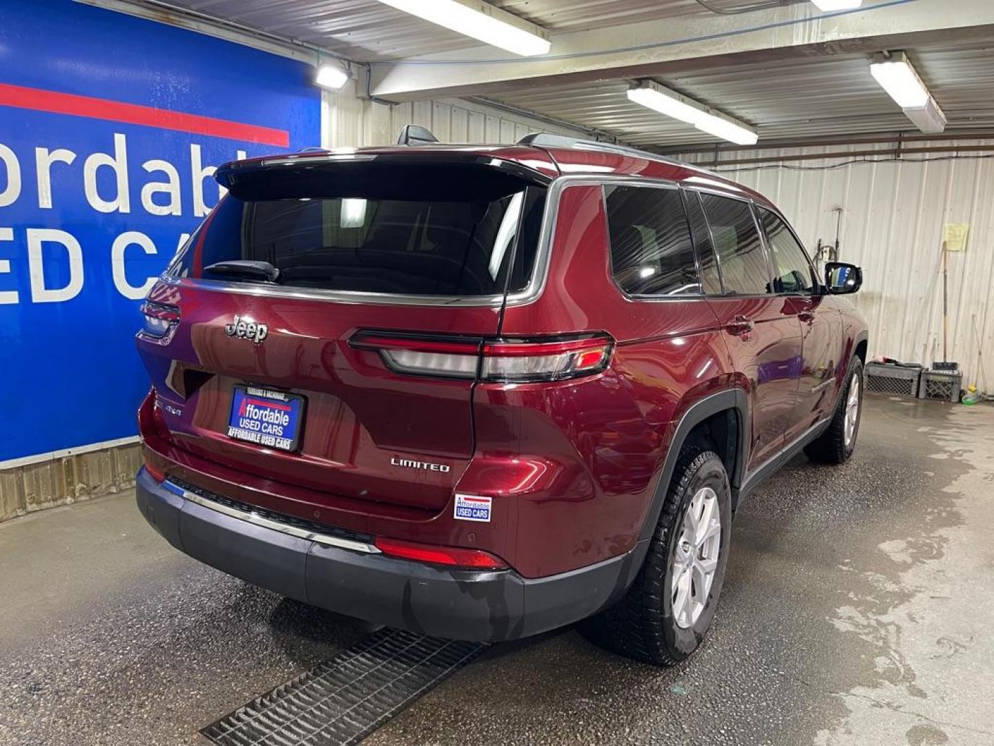 2021 RED JEEP GRAND CHEROKEE L LIMITED (1C4RJKBG0M8) with an 3.6L engine, Automatic transmission, located at 2525 S. Cushman, Fairbanks, AK, 99701, (907) 452-5707, 64.824036, -147.712311 - Photo#2