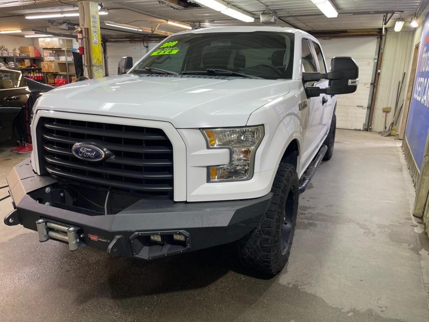 2017 WHITE FORD F150 SUPERCREW (1FTEW1EF6HK) with an 5.0L engine, Automatic transmission, located at 2525 S. Cushman, Fairbanks, AK, 99701, (907) 452-5707, 64.824036, -147.712311 - Photo#1