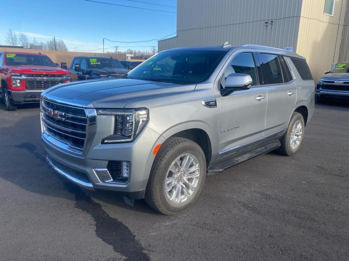 2024 SILVER GMC YUKON SLT (1GKS2BKD0RR) with an 5.3L engine, Automatic transmission, located at 2525 S. Cushman, Fairbanks, AK, 99701, (907) 452-5707, 64.824036, -147.712311 - Photo#0