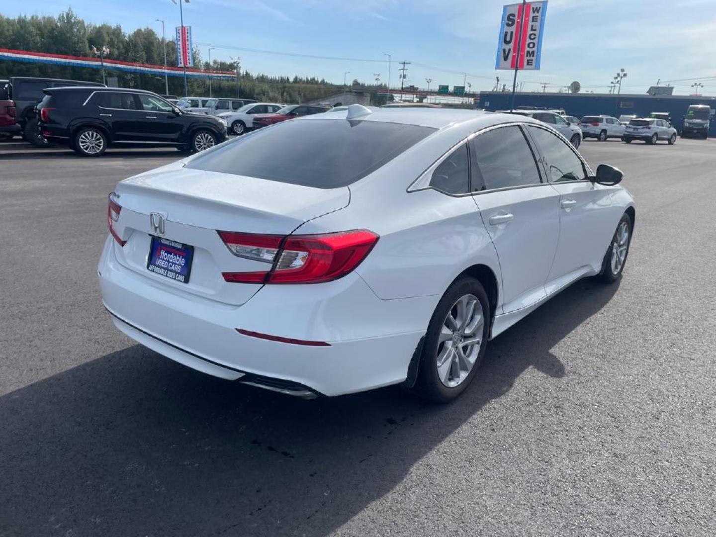 2019 WHITE HONDA ACCORD LX (1HGCV1F12KA) with an 1.5L engine, Continuously Variable transmission, located at 2525 S. Cushman, Fairbanks, AK, 99701, (907) 452-5707, 64.824036, -147.712311 - Photo#3