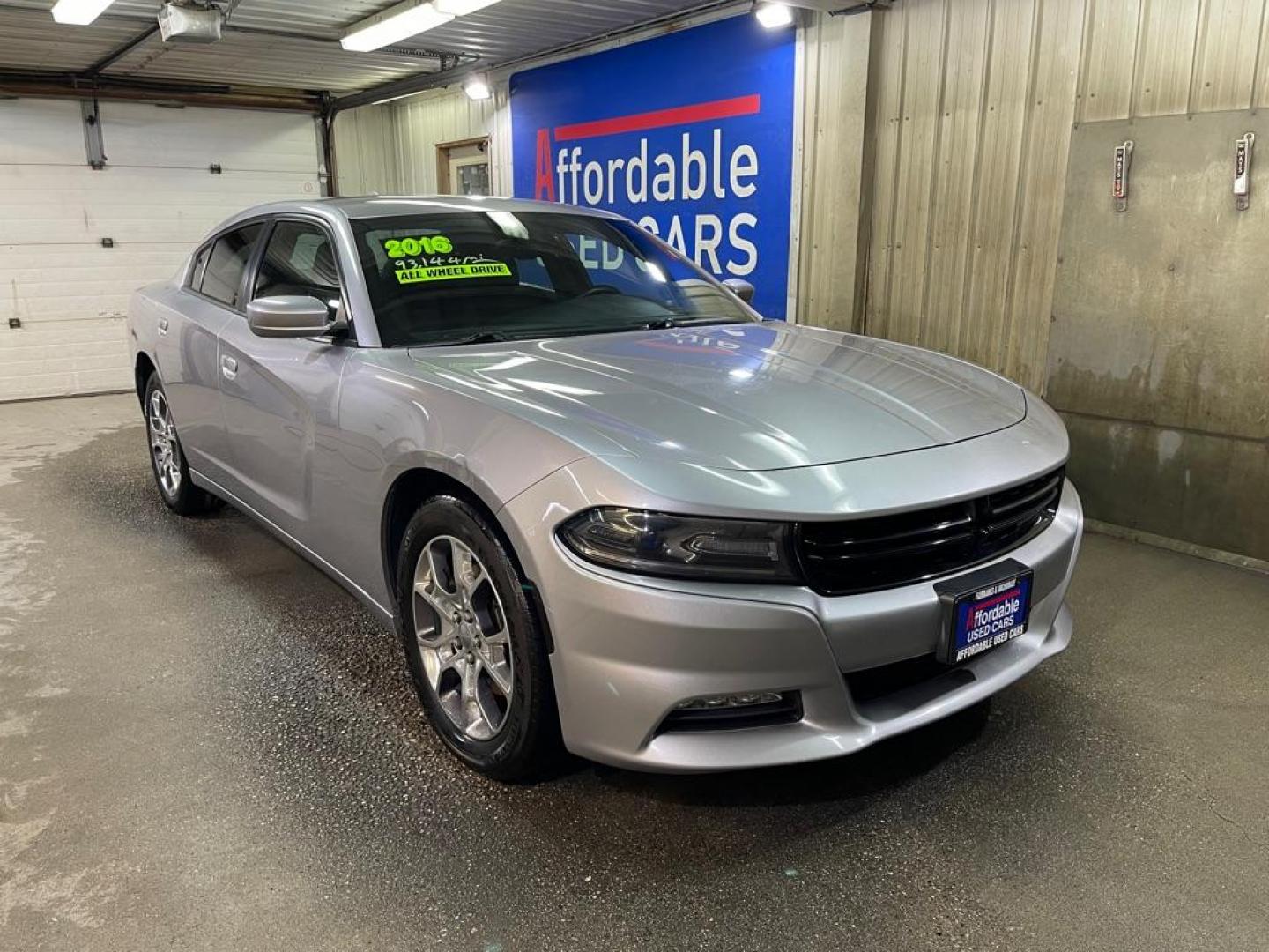 2016 SILVER DODGE CHARGER SXT (2C3CDXJG1GH) with an 3.6L engine, Automatic transmission, located at 2525 S. Cushman, Fairbanks, AK, 99701, (907) 452-5707, 64.824036, -147.712311 - Photo#0