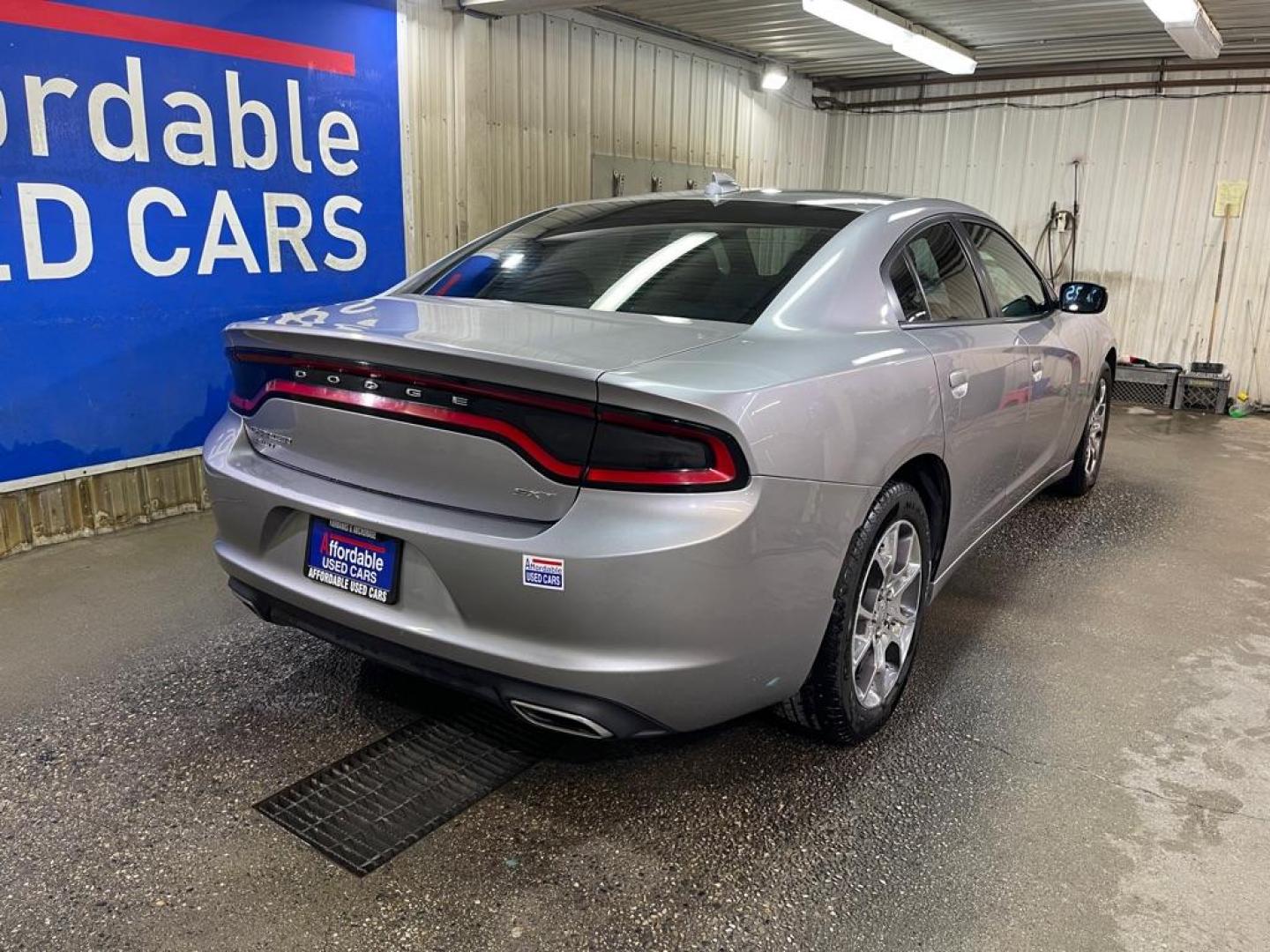 2016 SILVER DODGE CHARGER SXT (2C3CDXJG1GH) with an 3.6L engine, Automatic transmission, located at 2525 S. Cushman, Fairbanks, AK, 99701, (907) 452-5707, 64.824036, -147.712311 - Photo#2