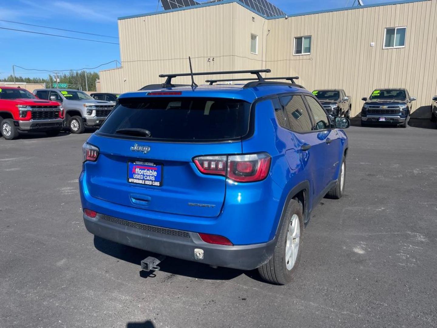 2018 BLUE JEEP COMPASS SPORT (3C4NJCAB5JT) with an 2.4L engine, Automatic transmission, located at 2525 S. Cushman, Fairbanks, AK, 99701, (907) 452-5707, 64.824036, -147.712311 - Photo#3